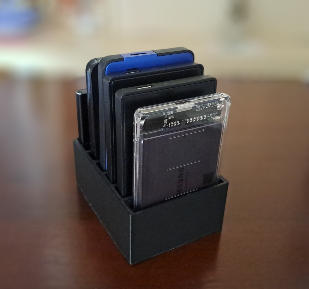 External SSD 2.5" and M2 storage box