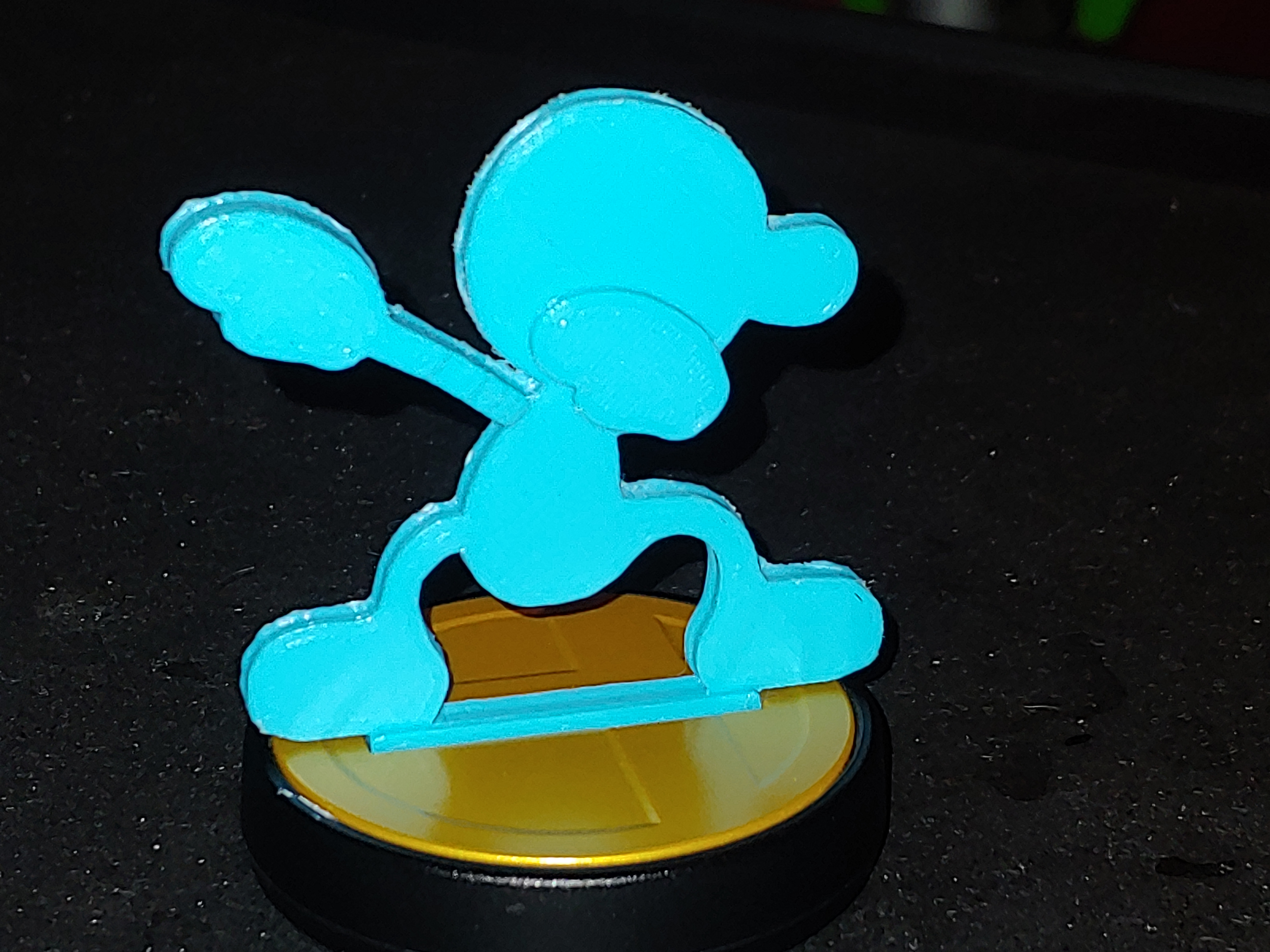 Dabbing Mr. Game & Watch Amiibo Pose