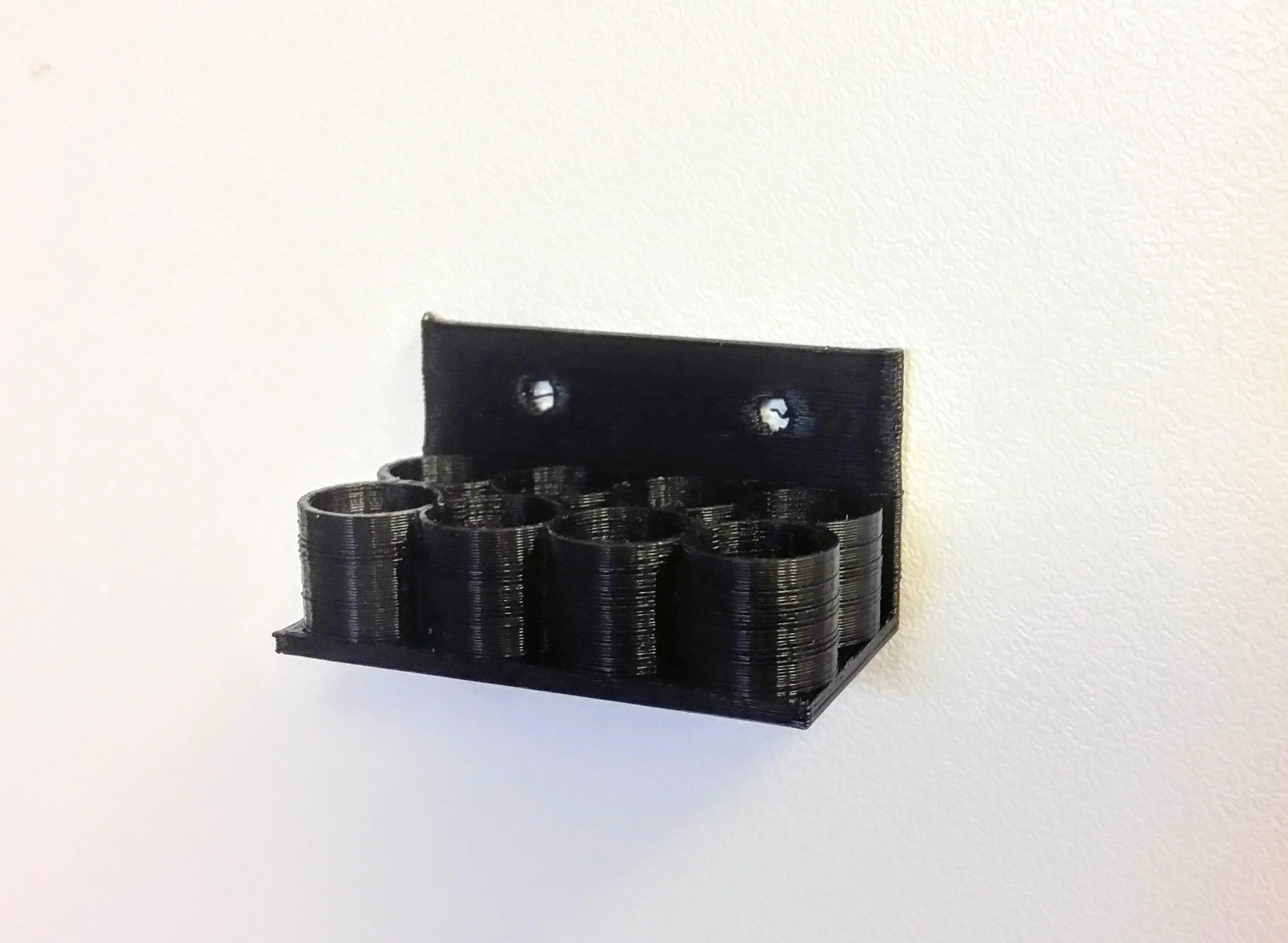 Customizable screwdriver wall mount