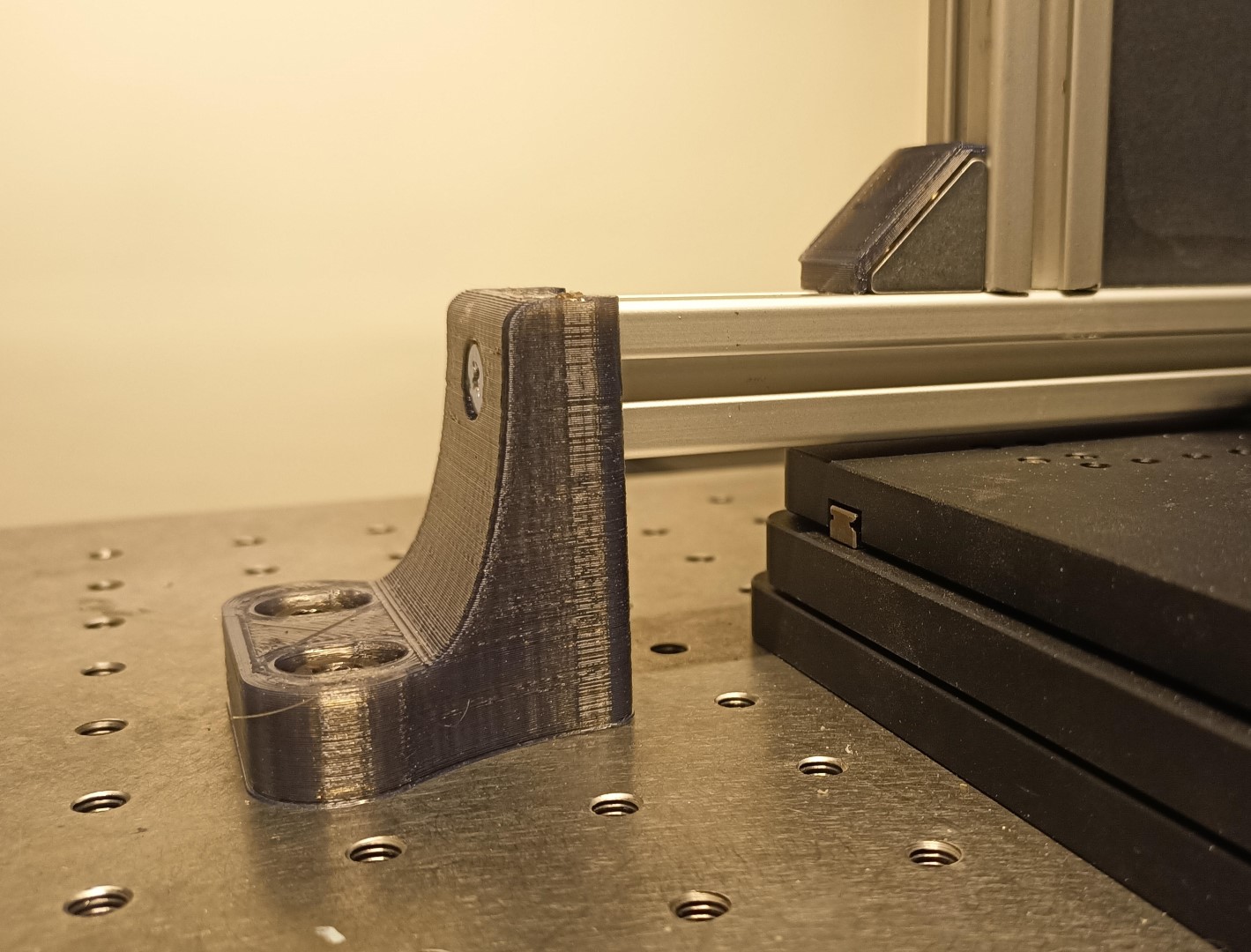 Strut Profile Mounts for Optical Breadboards