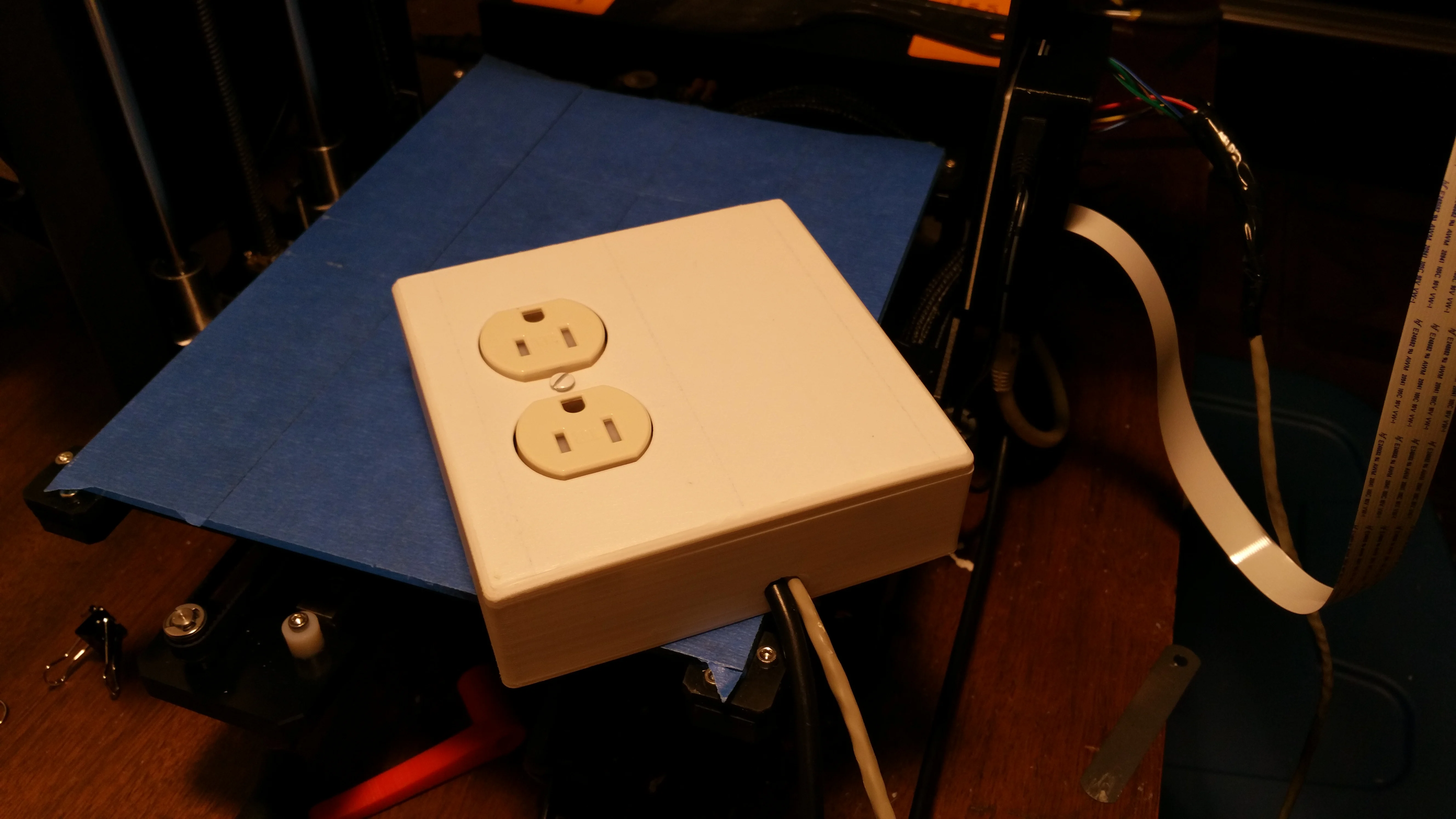 Sainsmart Relay with Power Outlet Enclosure