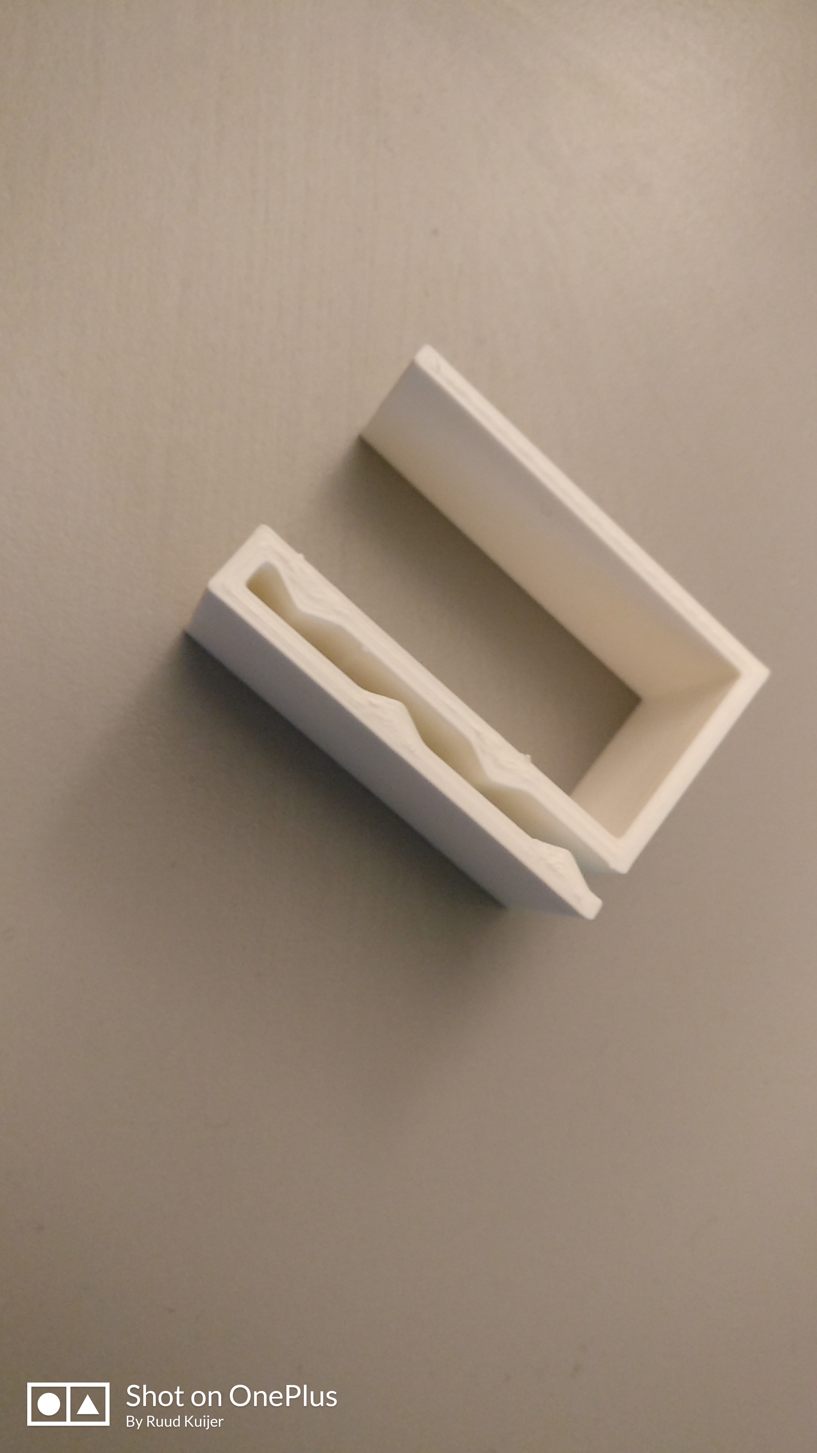 Towel clip (Siematic) kitchendoor