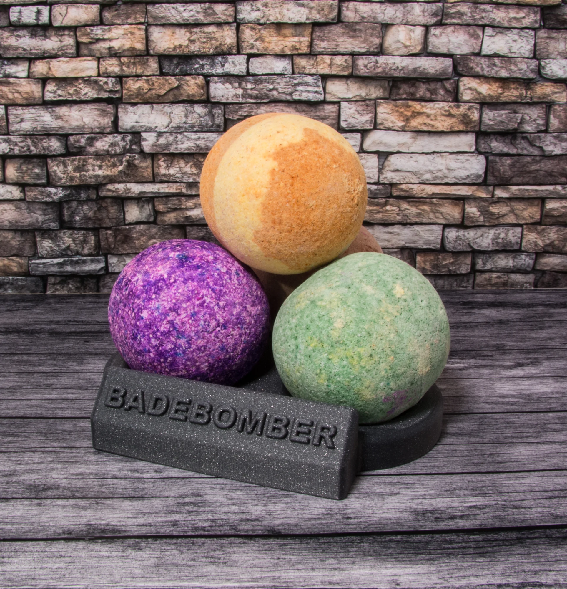 Bath bomb stand (file includes english text)