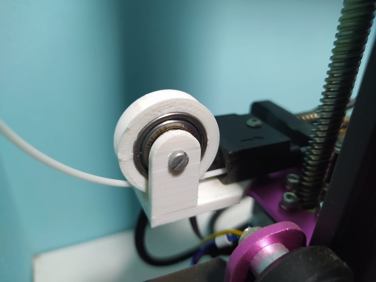 Biqu B1 Filament Roller Guide