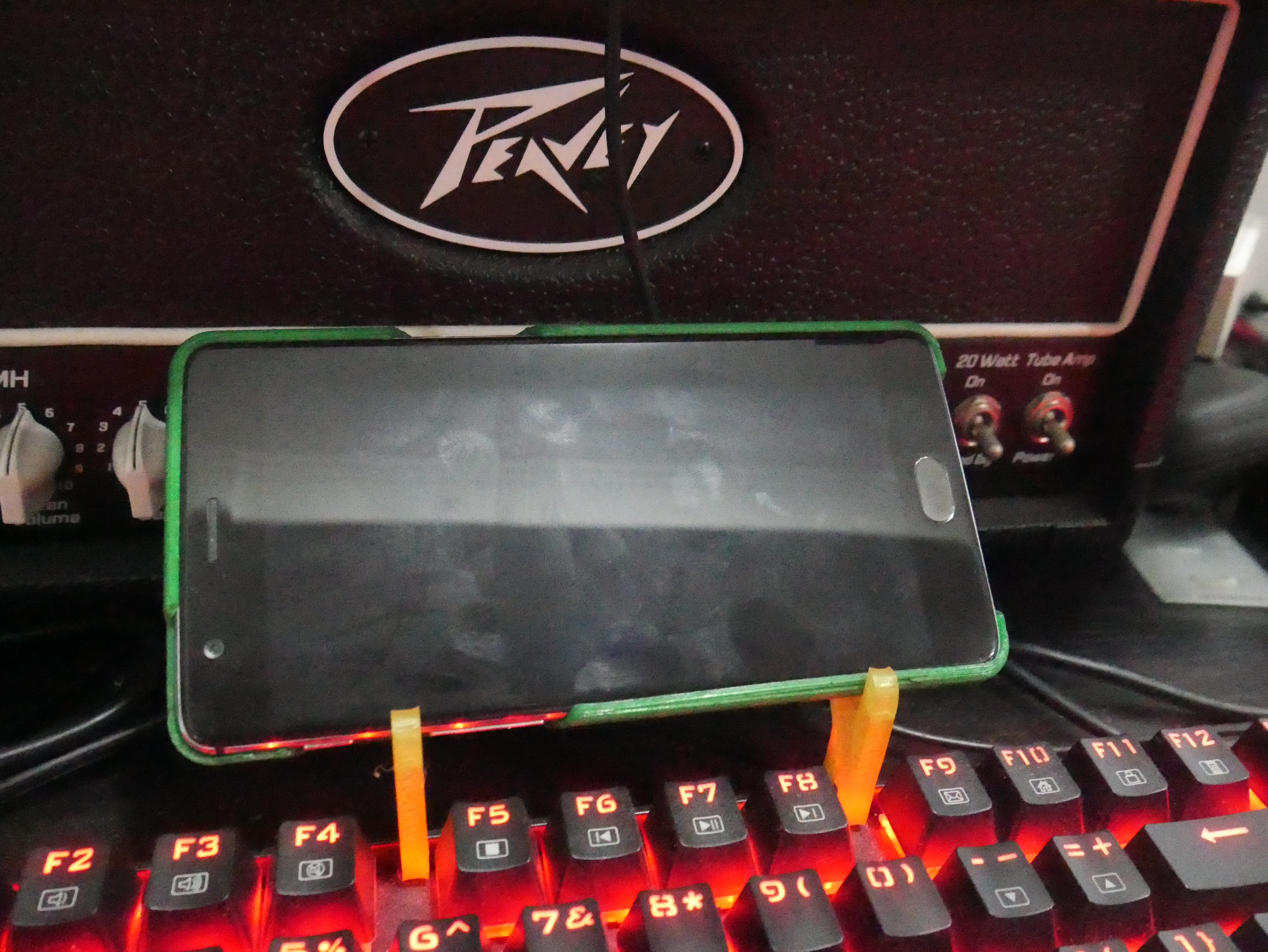 Phone Holder (Keybord clip)