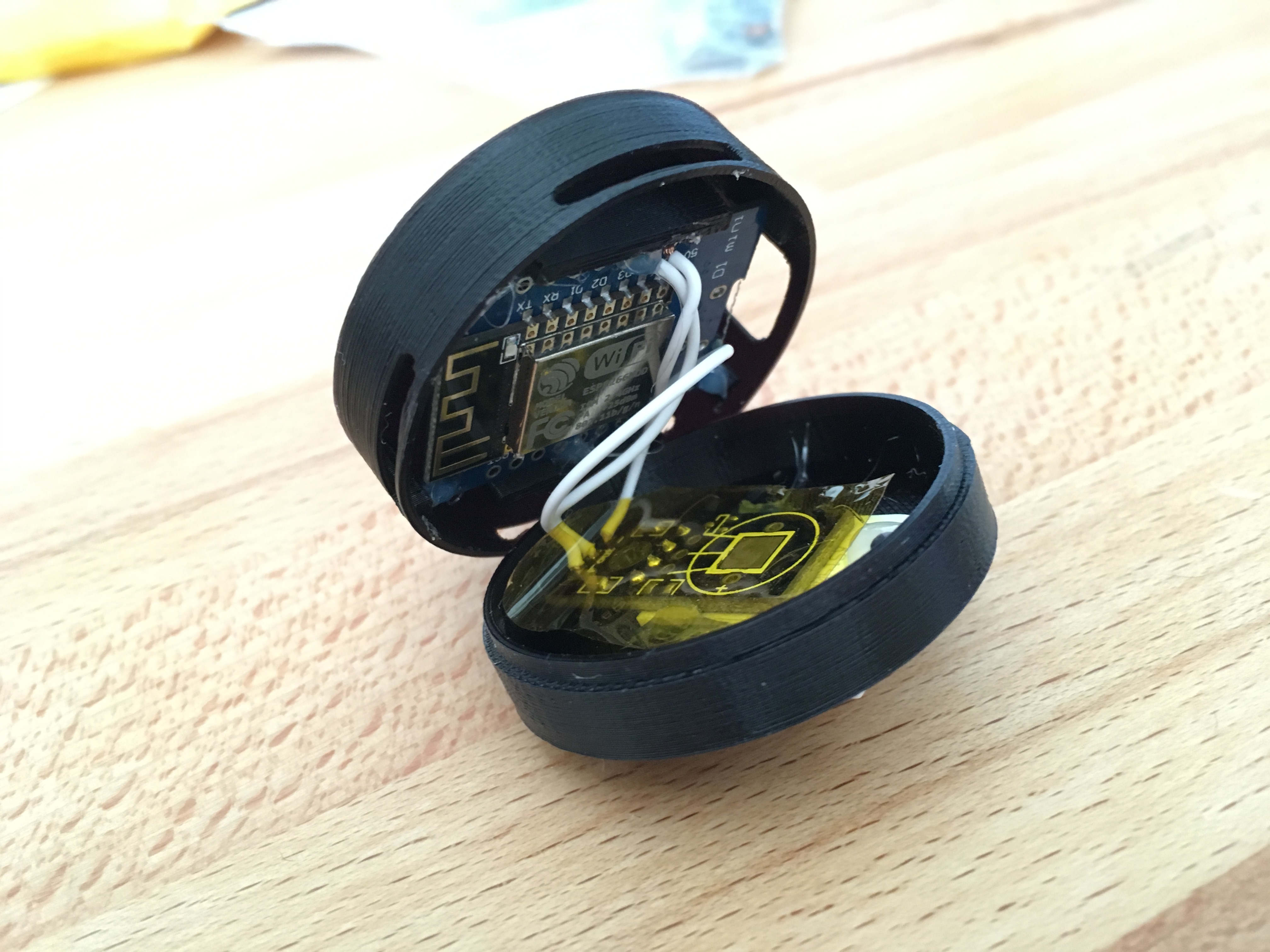 Wemos D1mini case with DHT22 cover