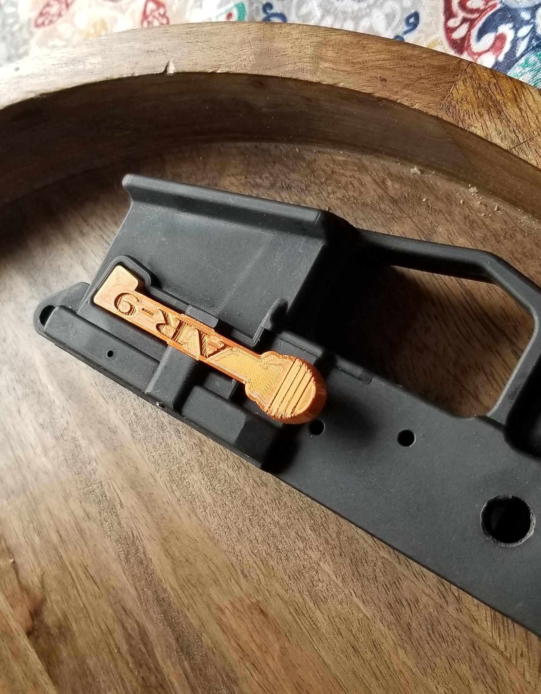 AR-9 Magazine release