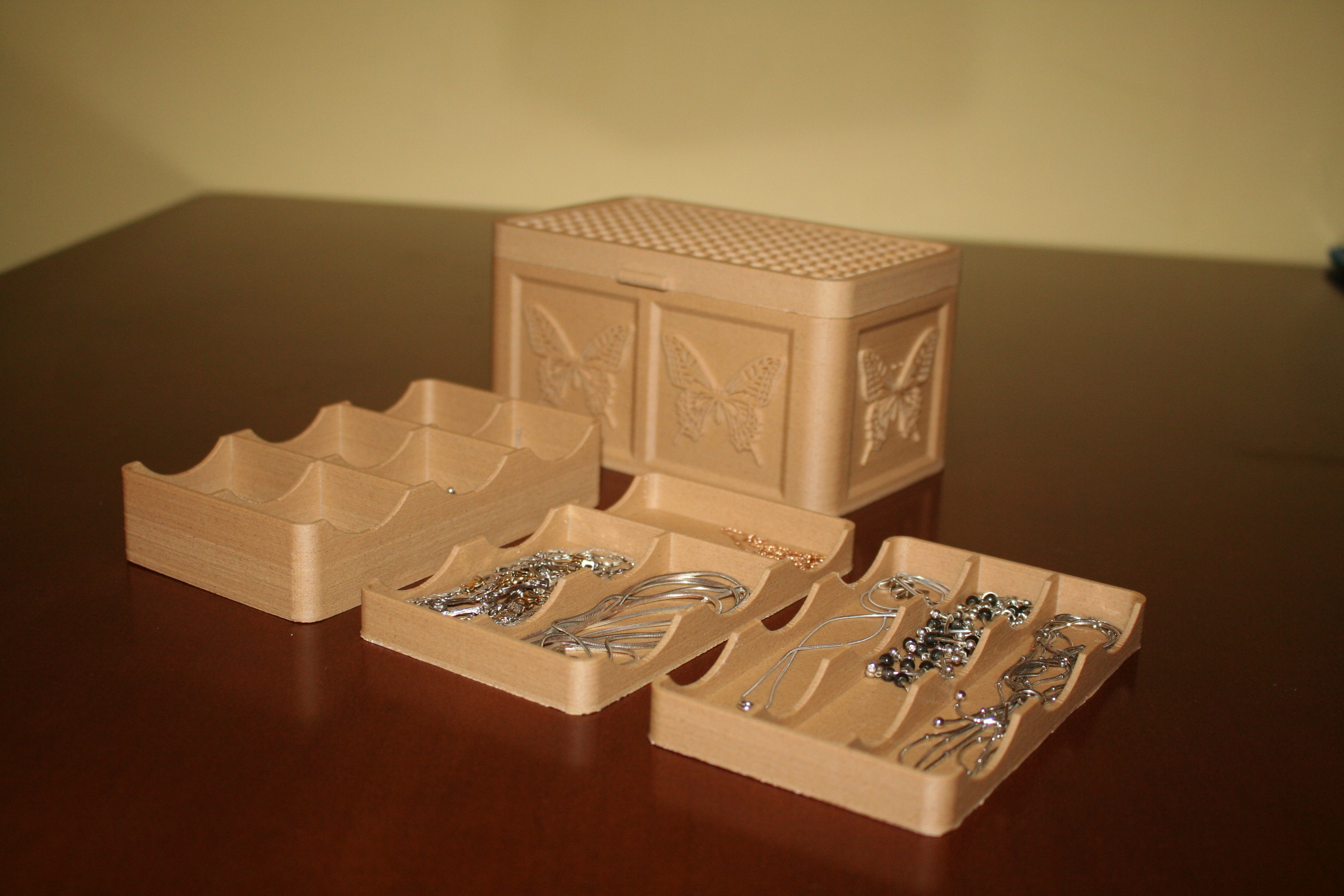 Jewelry box