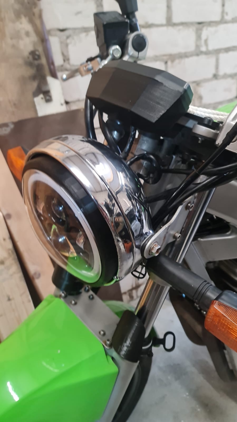 7" headlight bezel