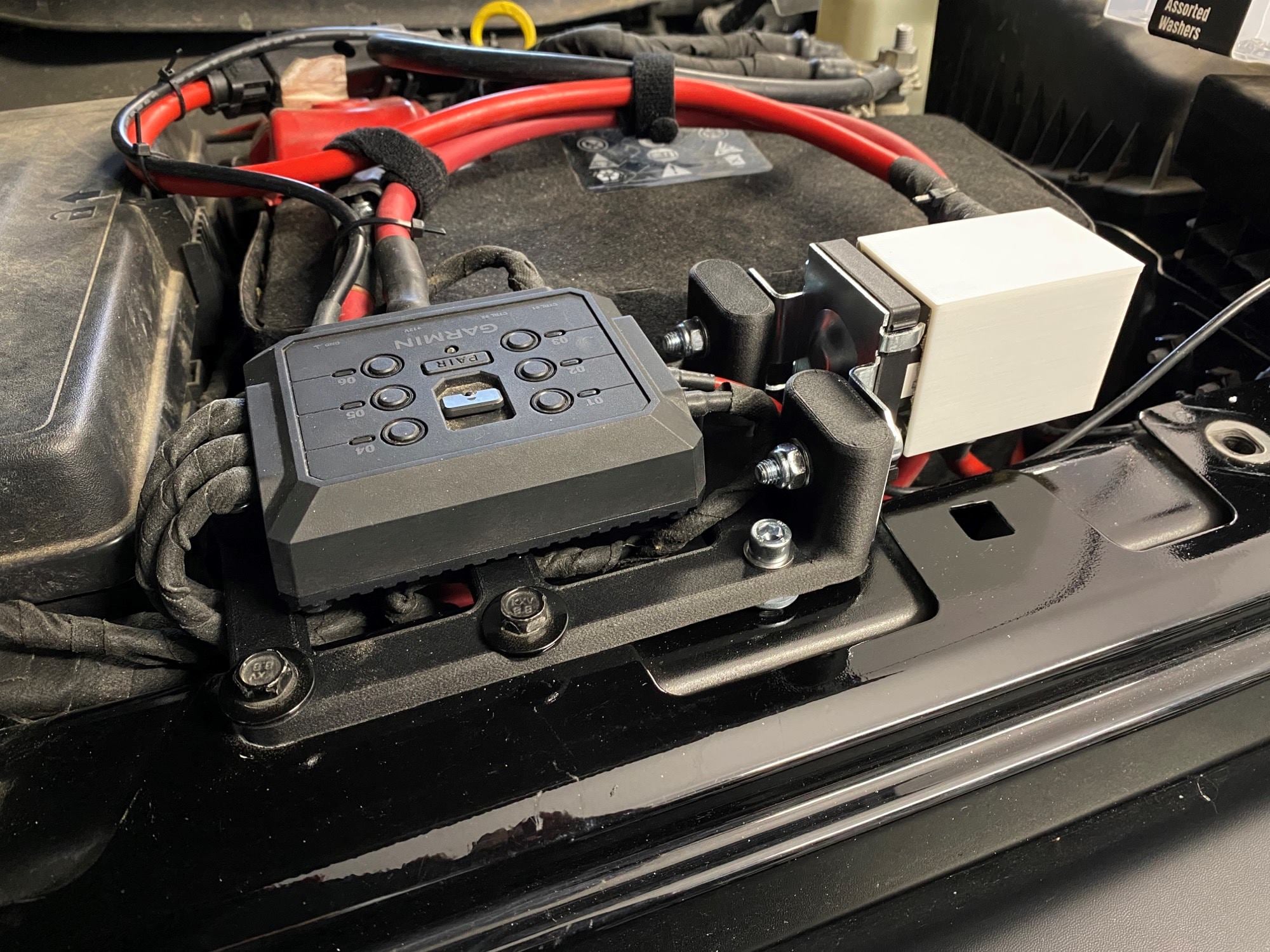 Jeep Wrangler JL bracket for a Garmin Powerswitch