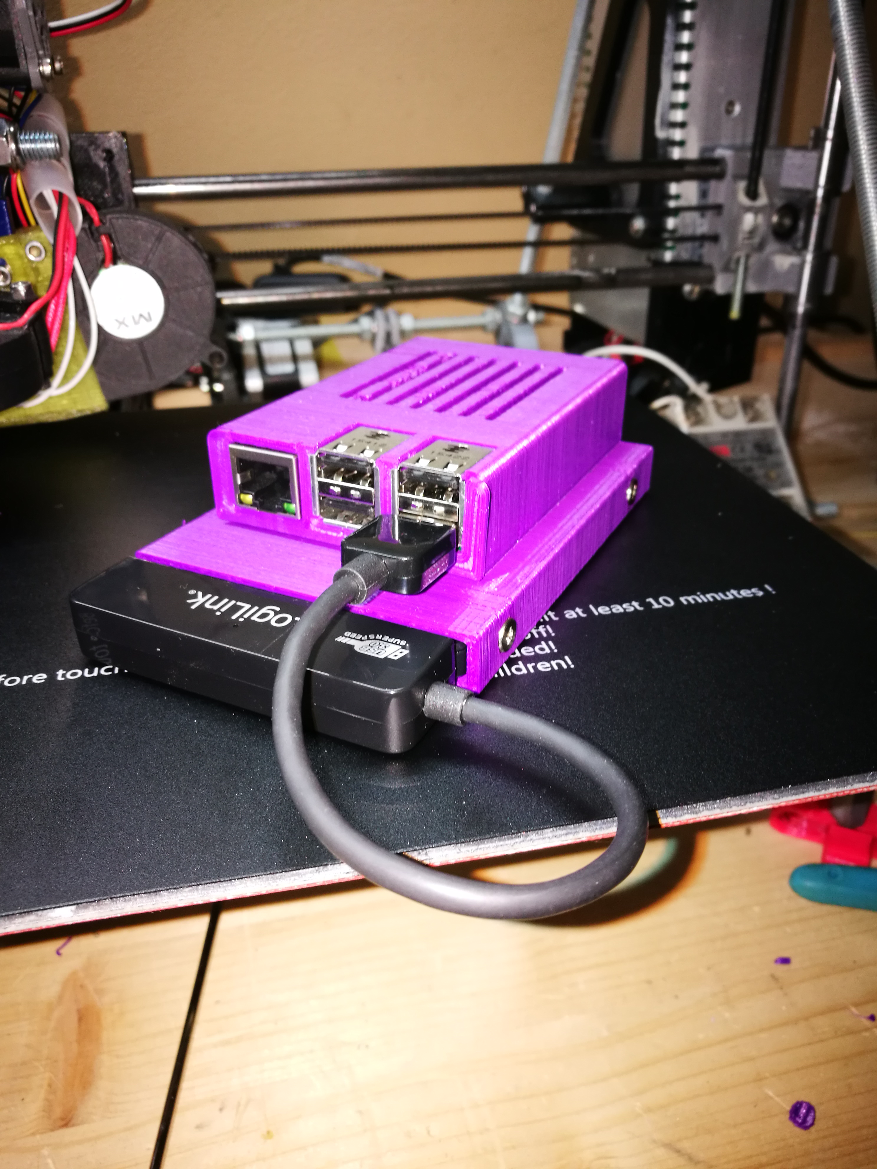 Raspberry & SSD enclosure