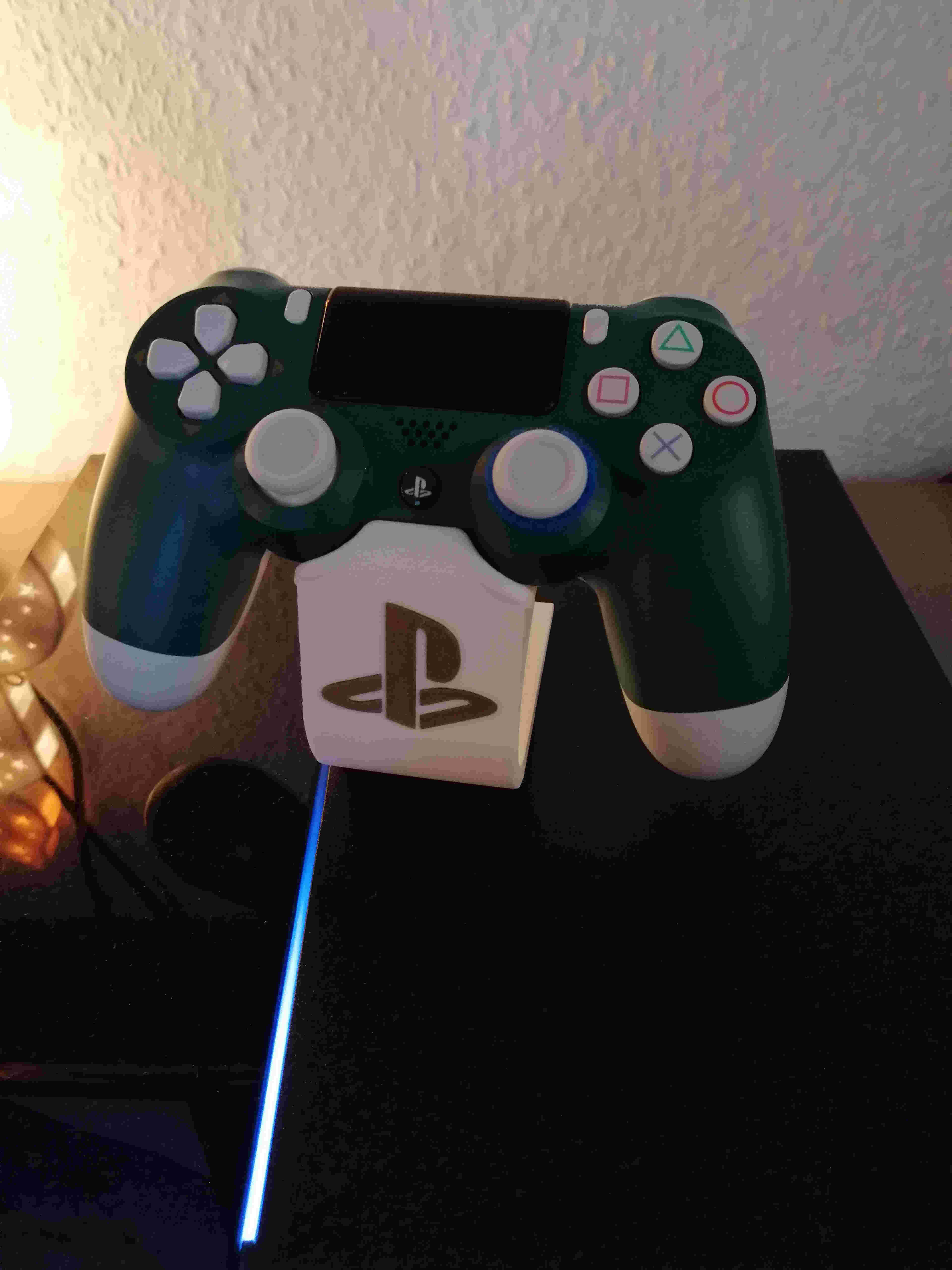 PS4 Controller Stand PS Logo Re-remixed