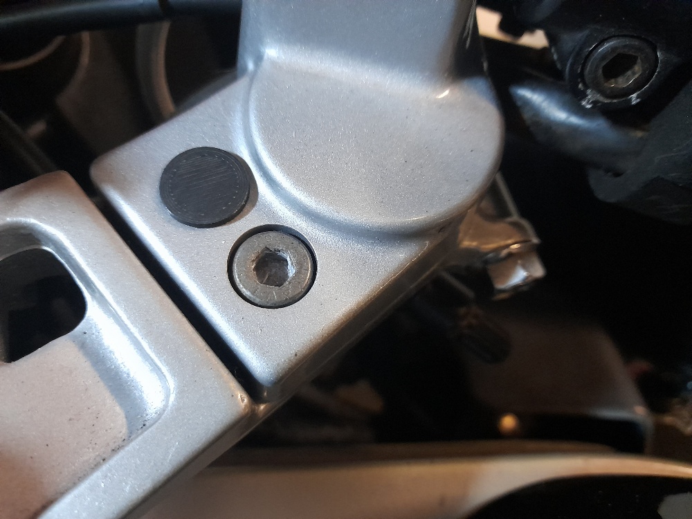 M8 handle bar socket head bolt cap Kawasaki GPz600R