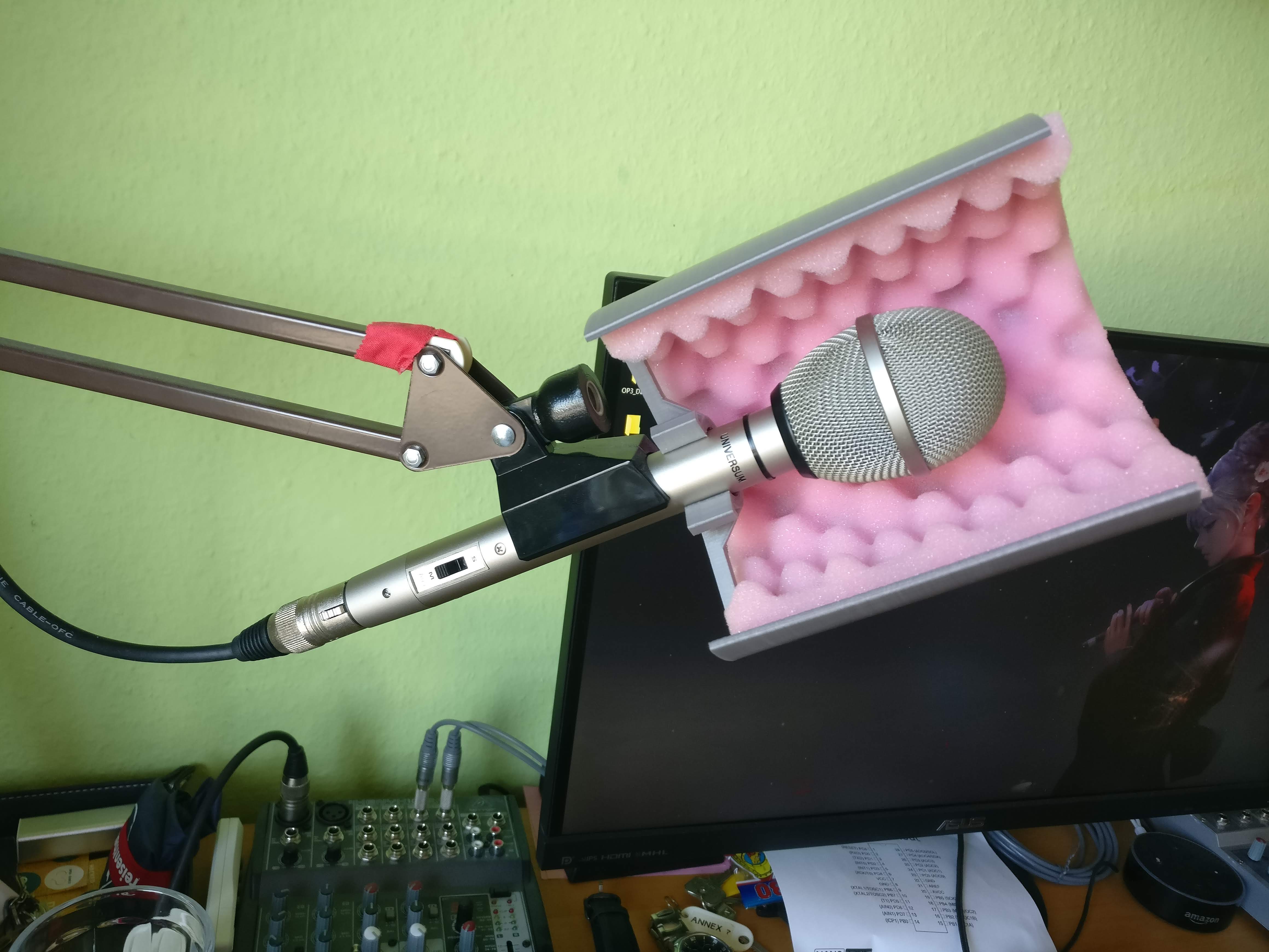 Universum Microphone Reflection Shield