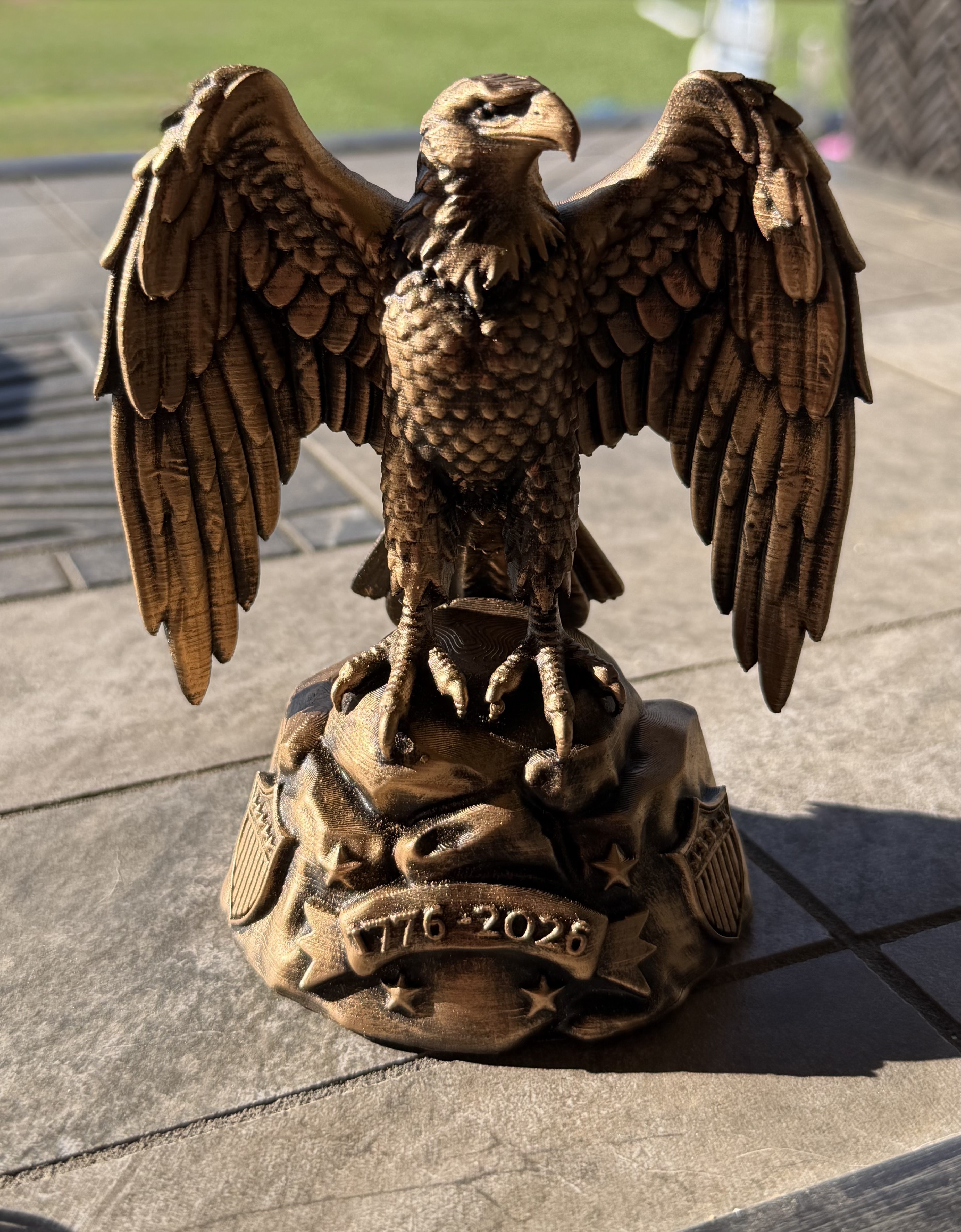 American Bald Eagle Patriotic Statue