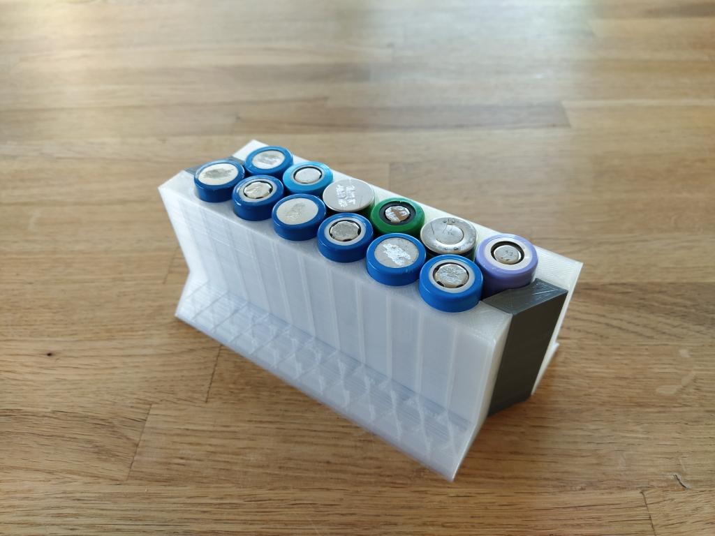18650 battery spot welding holder expandable