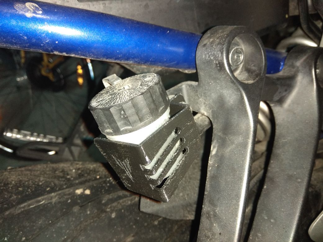 MT07/FZ07 Brake Reservoir Cover