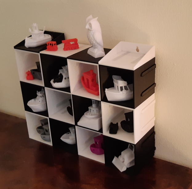 Pluggable mini shelf