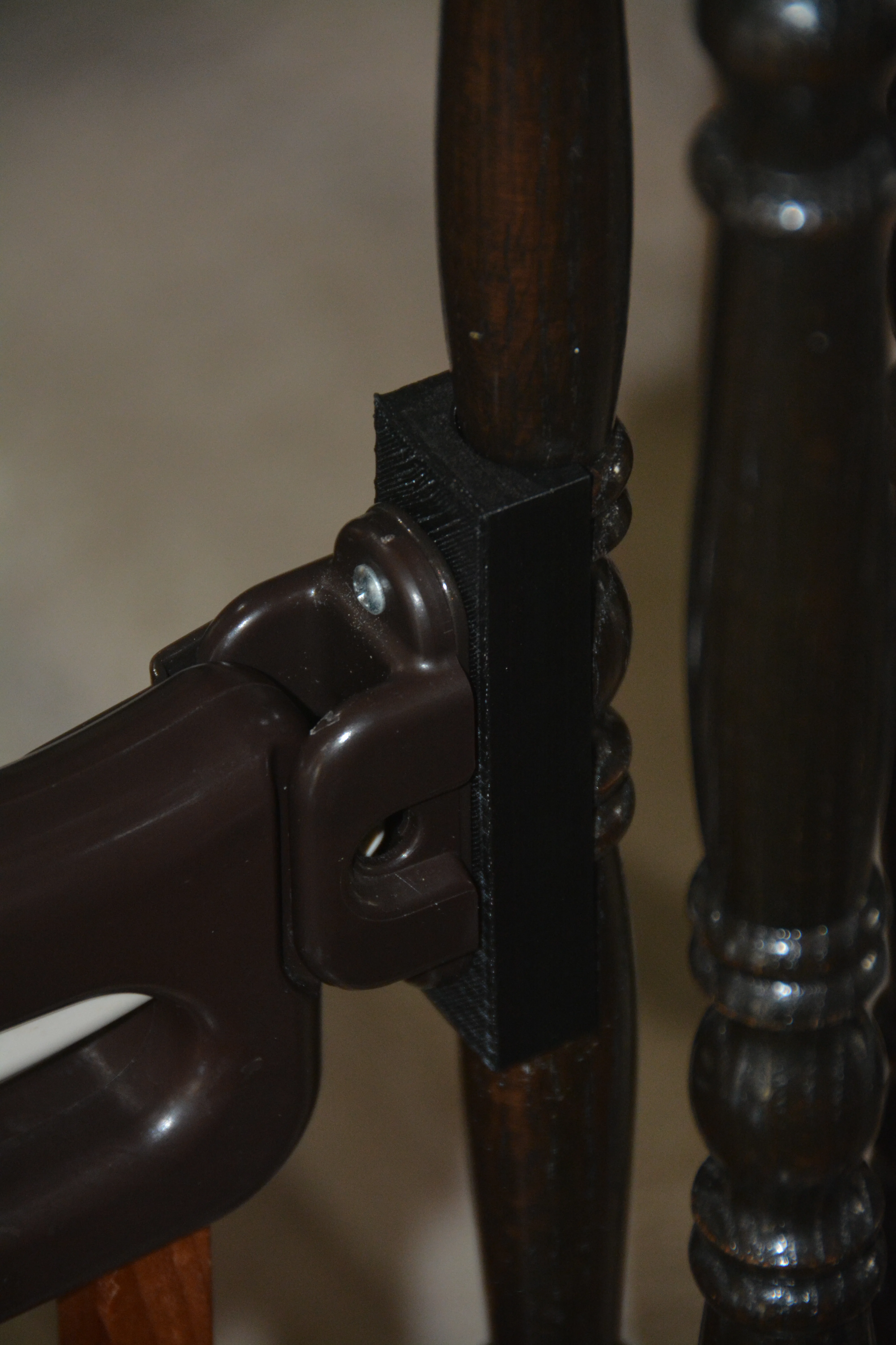 Baby or Pet Gate Baluster Bracket