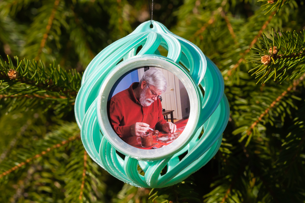 Picture Frame Christmas Ball Ornament