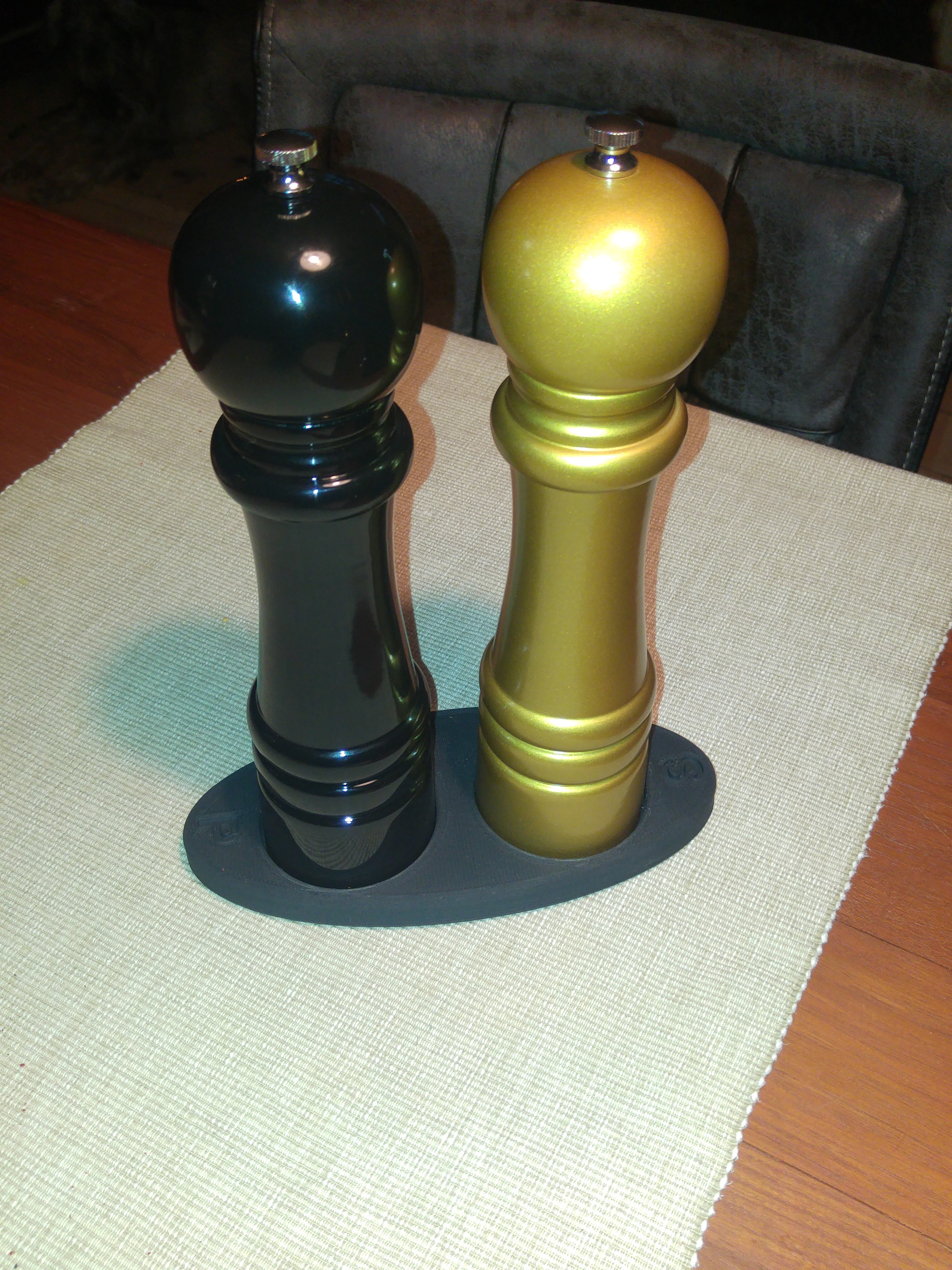 Peper and Salt grinder holder