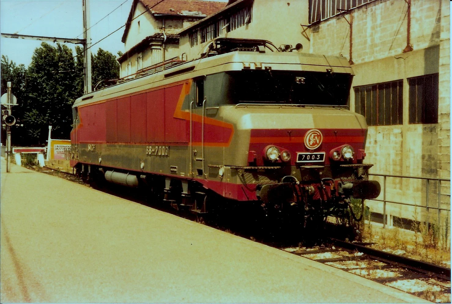 BB 7003