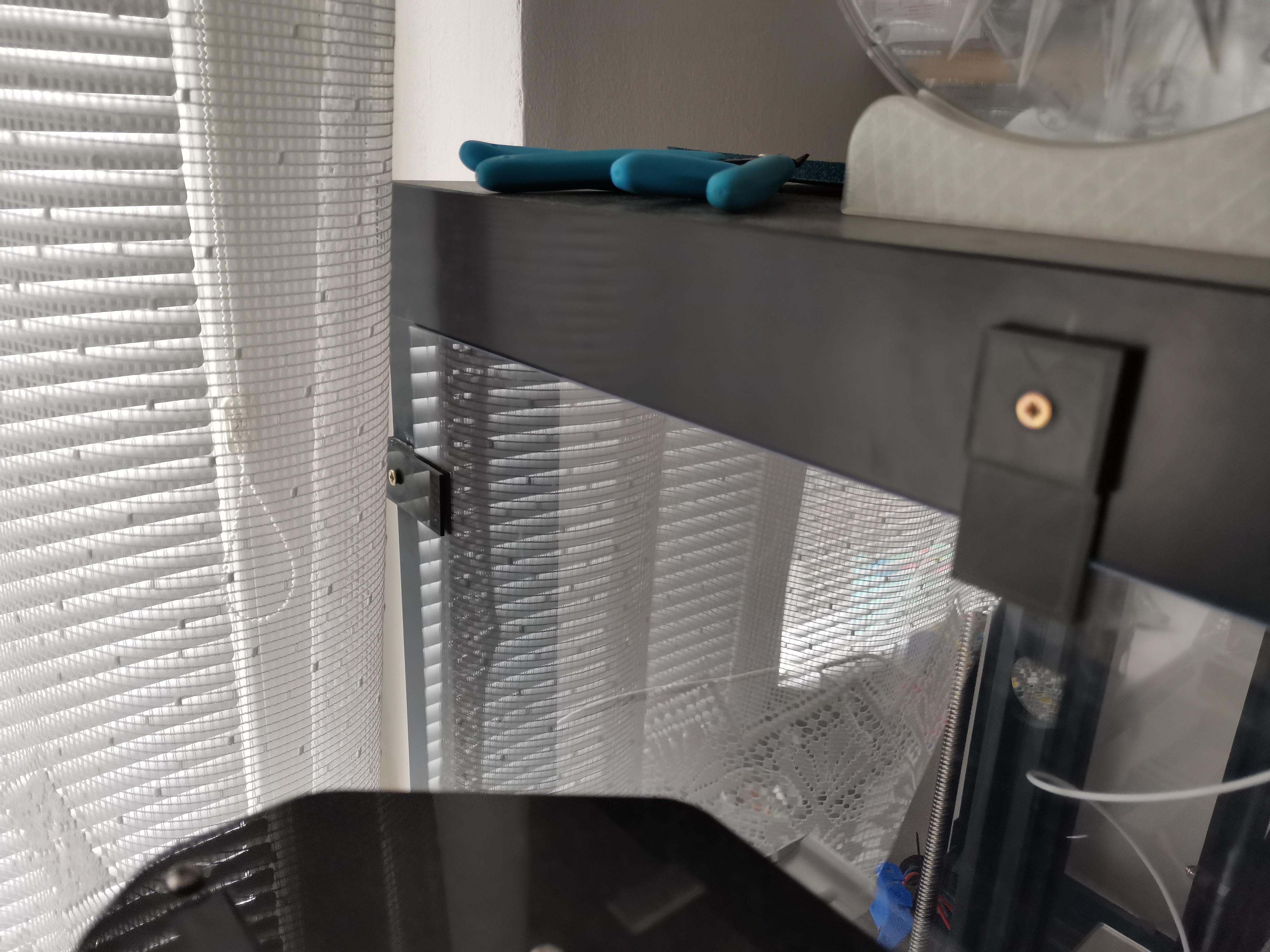 Ikea Lack Plexi holder