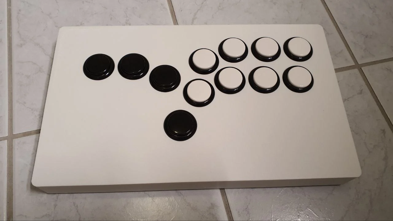 Portable hitbox case for arcade buttons