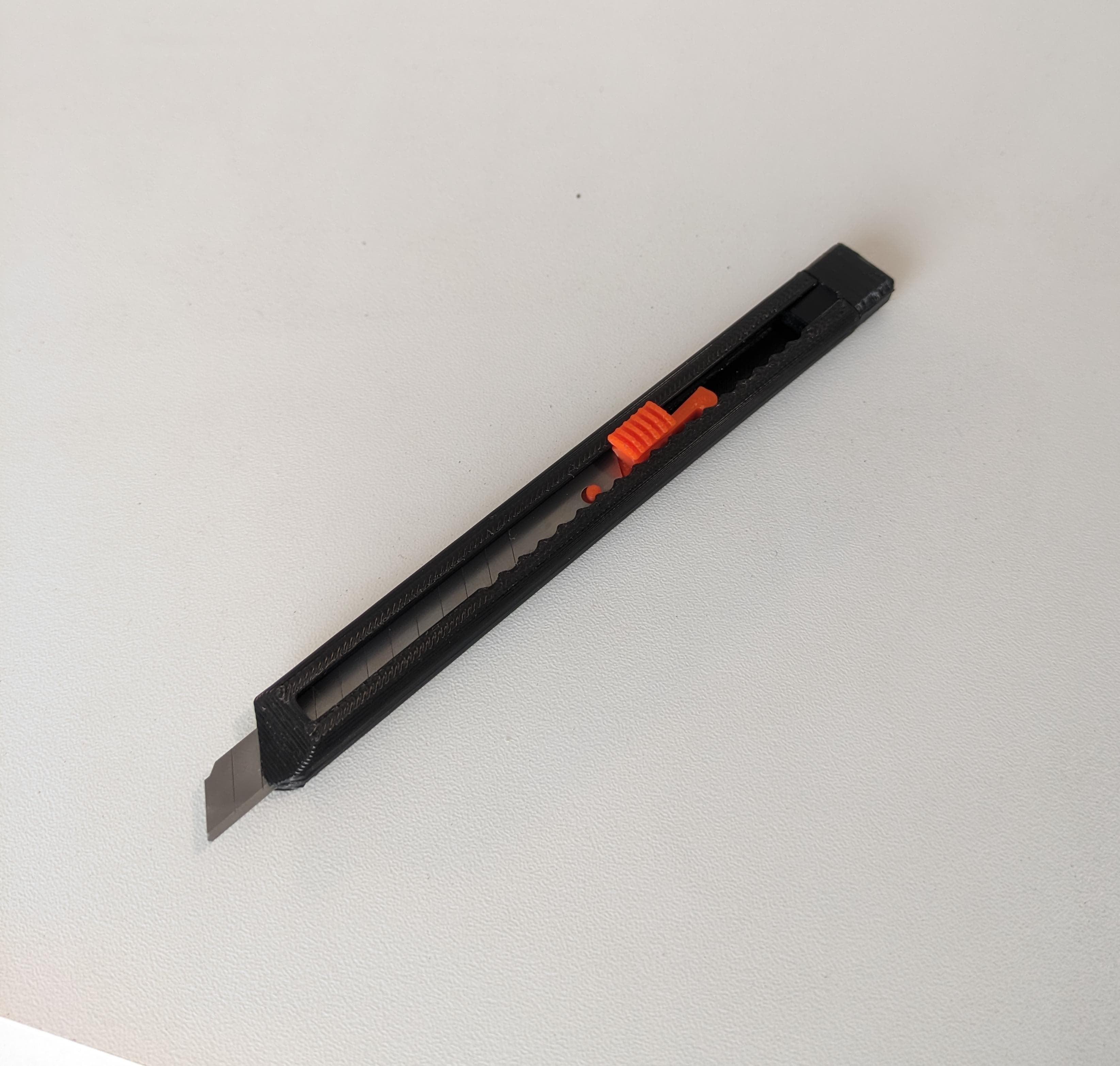 Professional cutter knife for 9mm blade "estilete profissional"