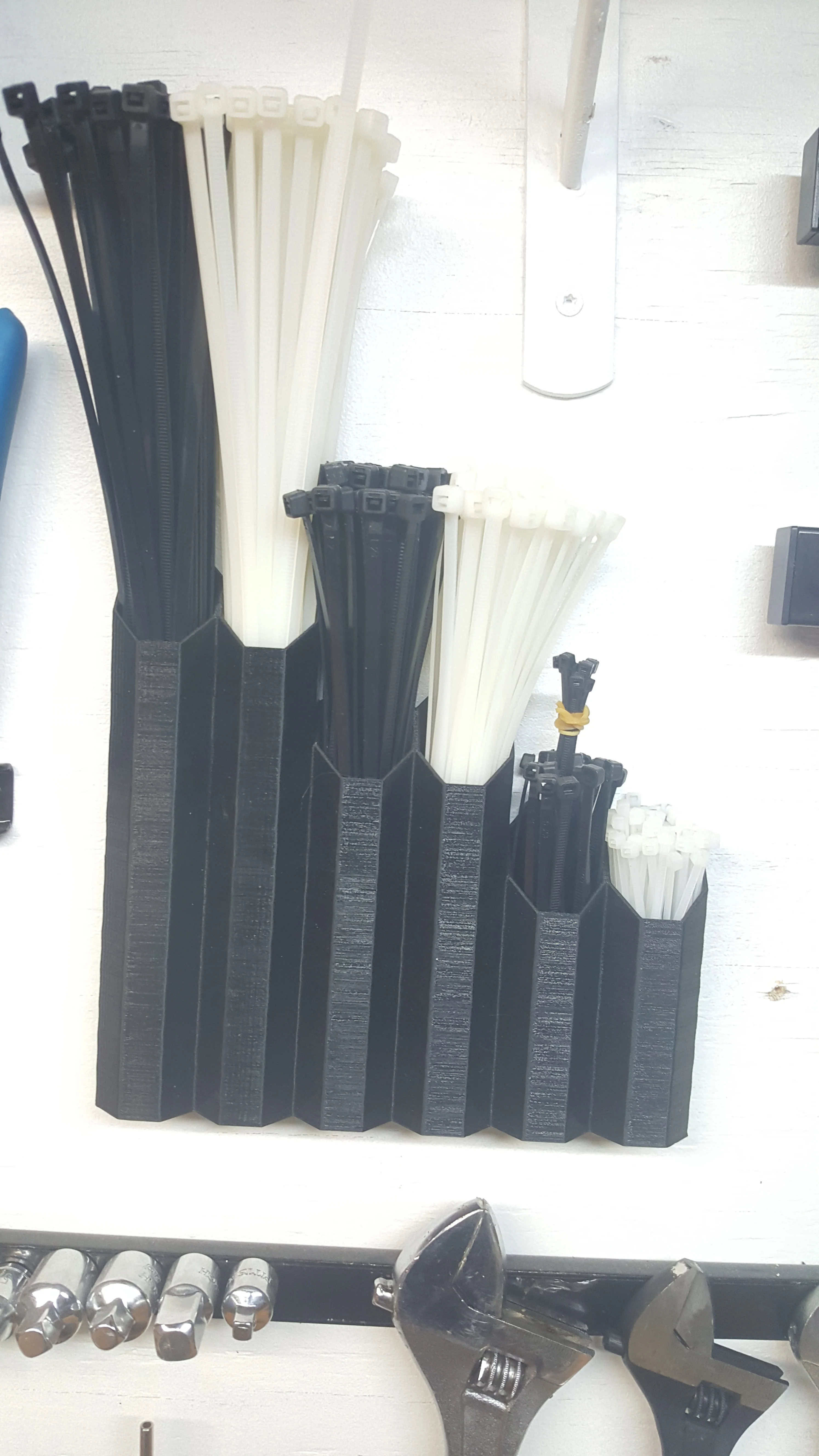 Zip tie organizer
