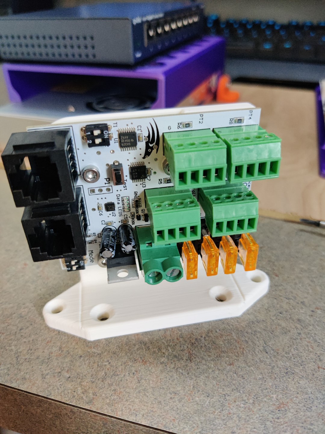 Vertical Mount for 4 String Differential Smart Receiver Board