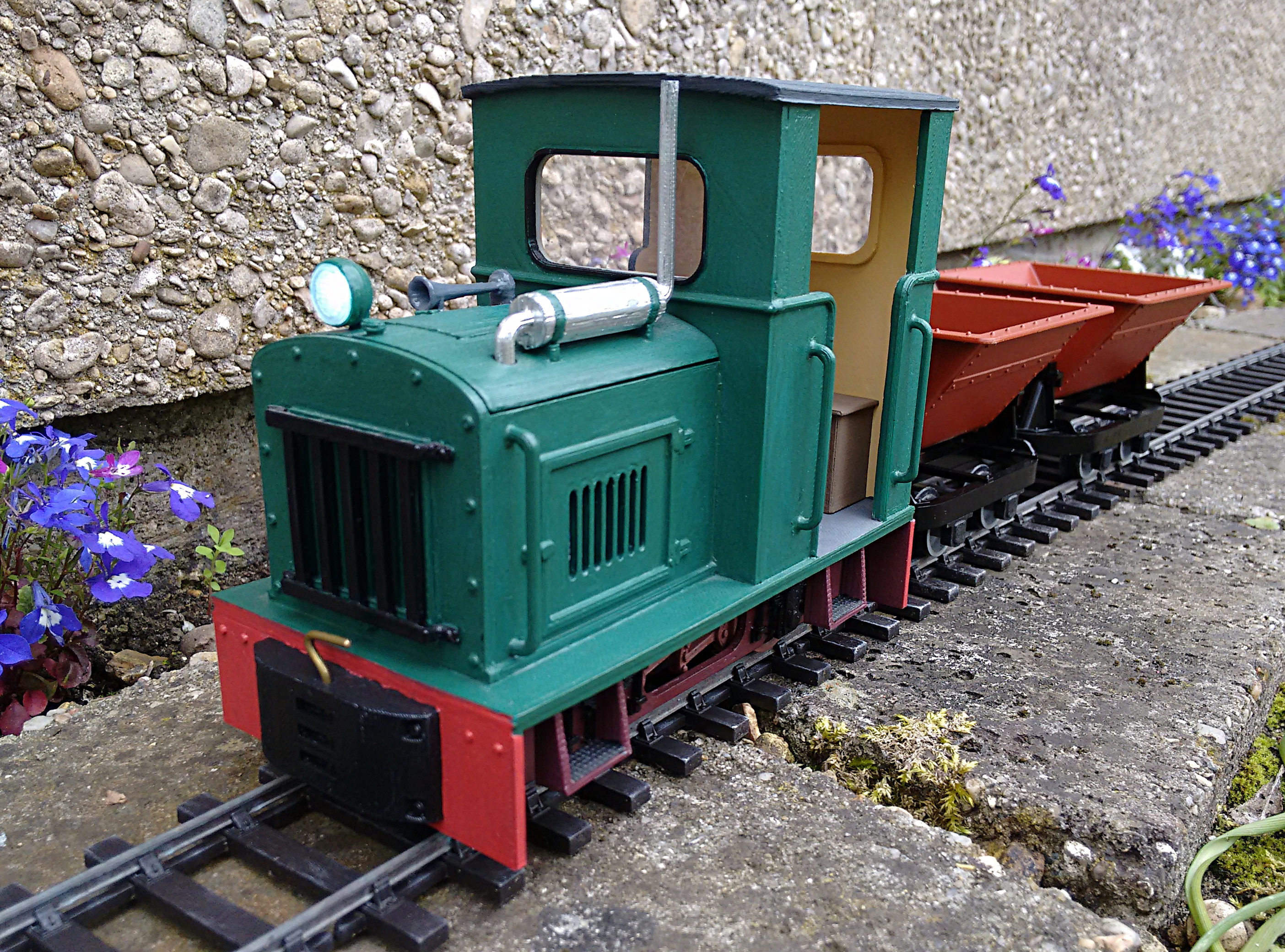 Modified 16mm scale Diesel Loco - 32mm gauge version