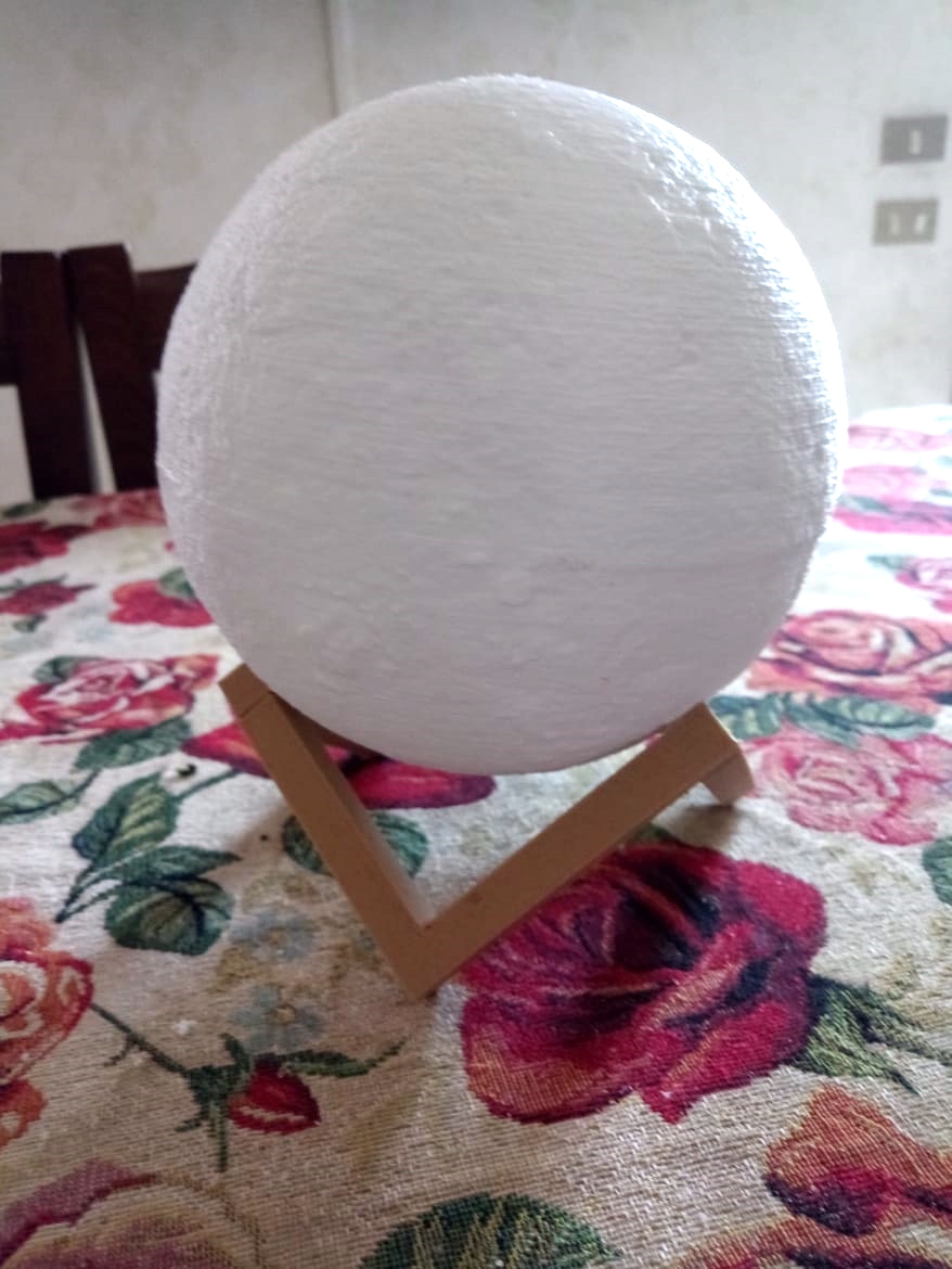 Slim globe for moon lamp support