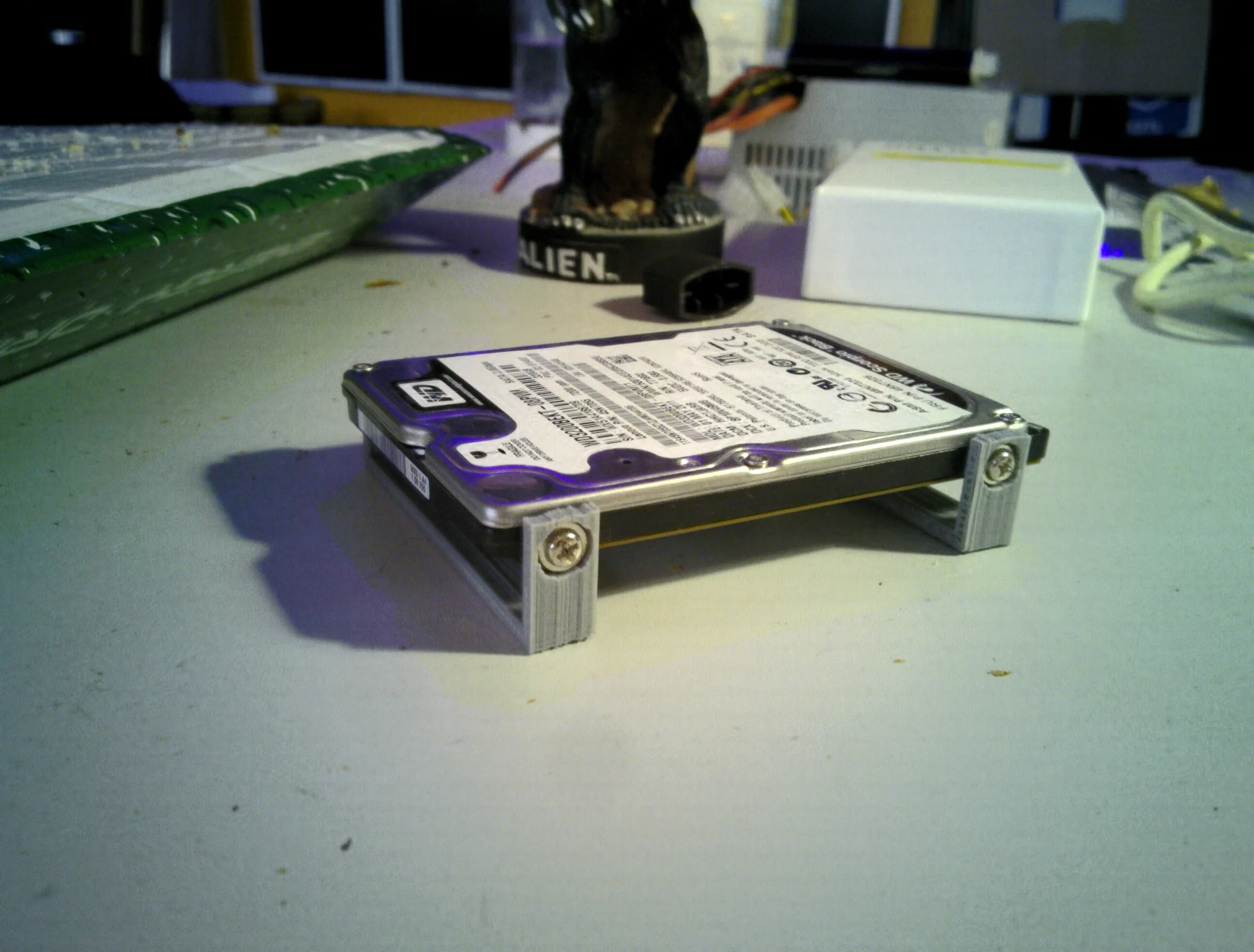 2.5" harddisk mounting bracket, supersimple