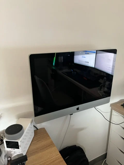 Vesa Mount for iMac 27" mid 2011