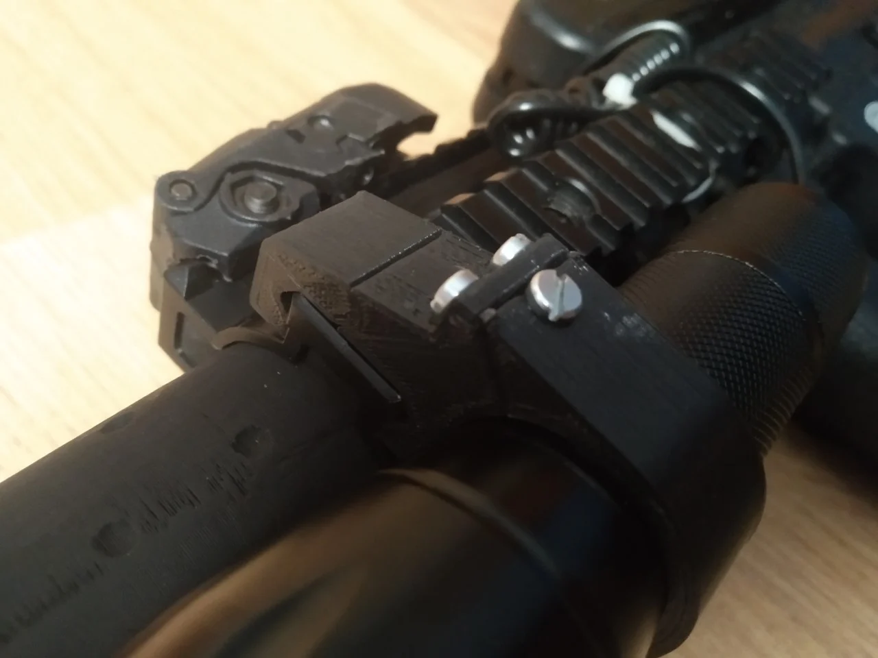 XML T6 Flashlight picatinny mount