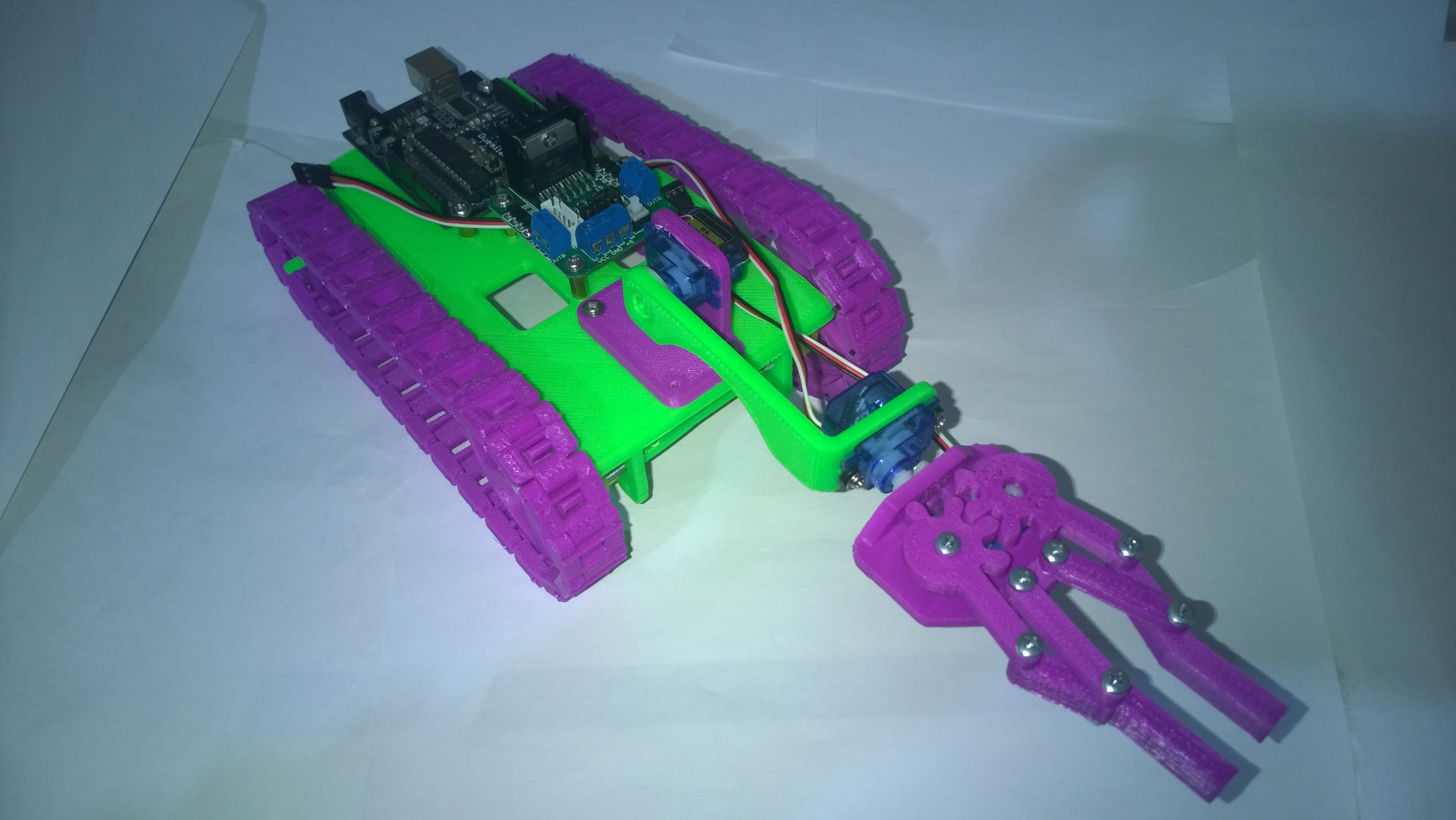 Arm for Arduino 3d printed modular tank chassis