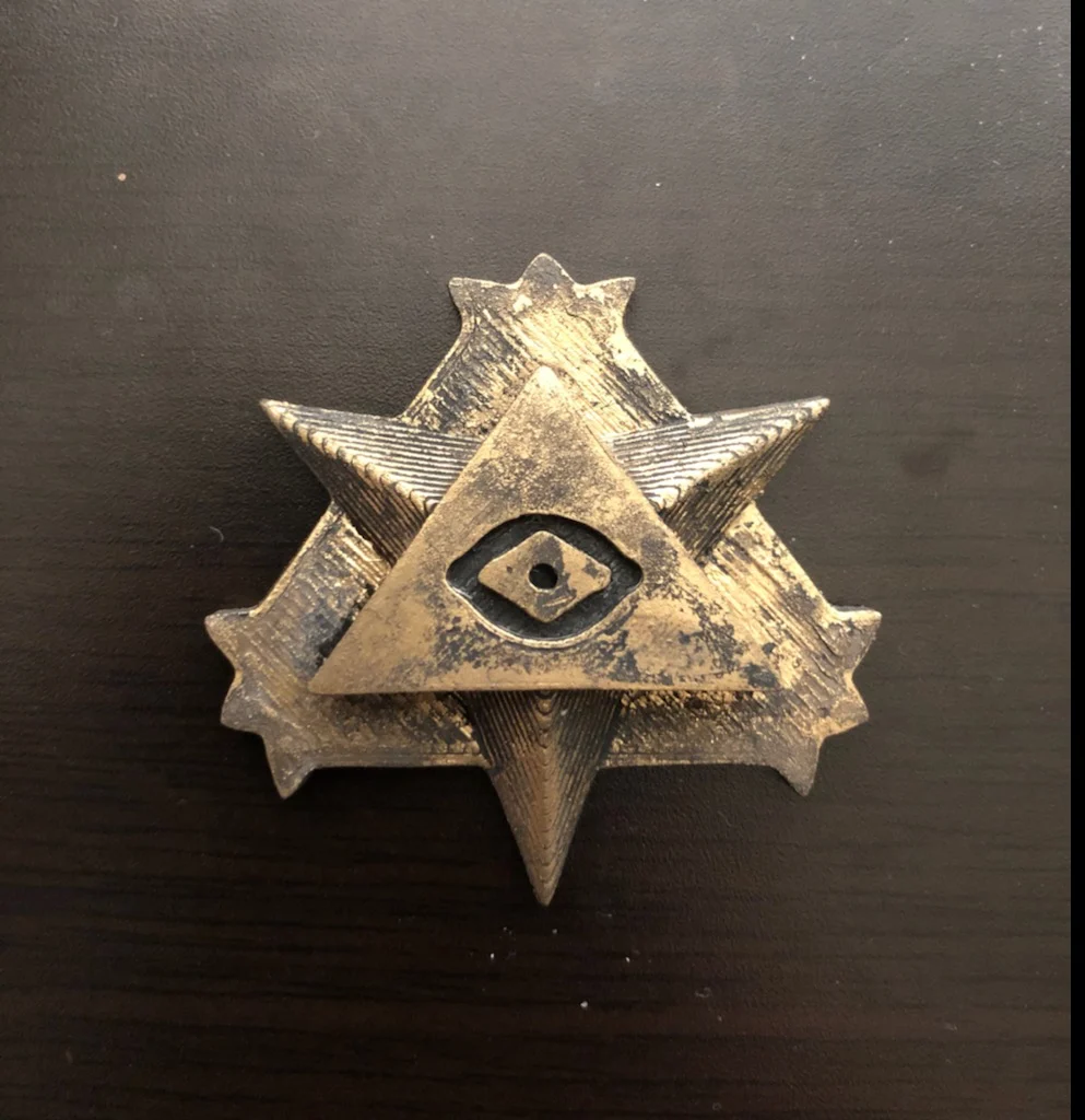 Hellboy Corpse Resurrection Amulet