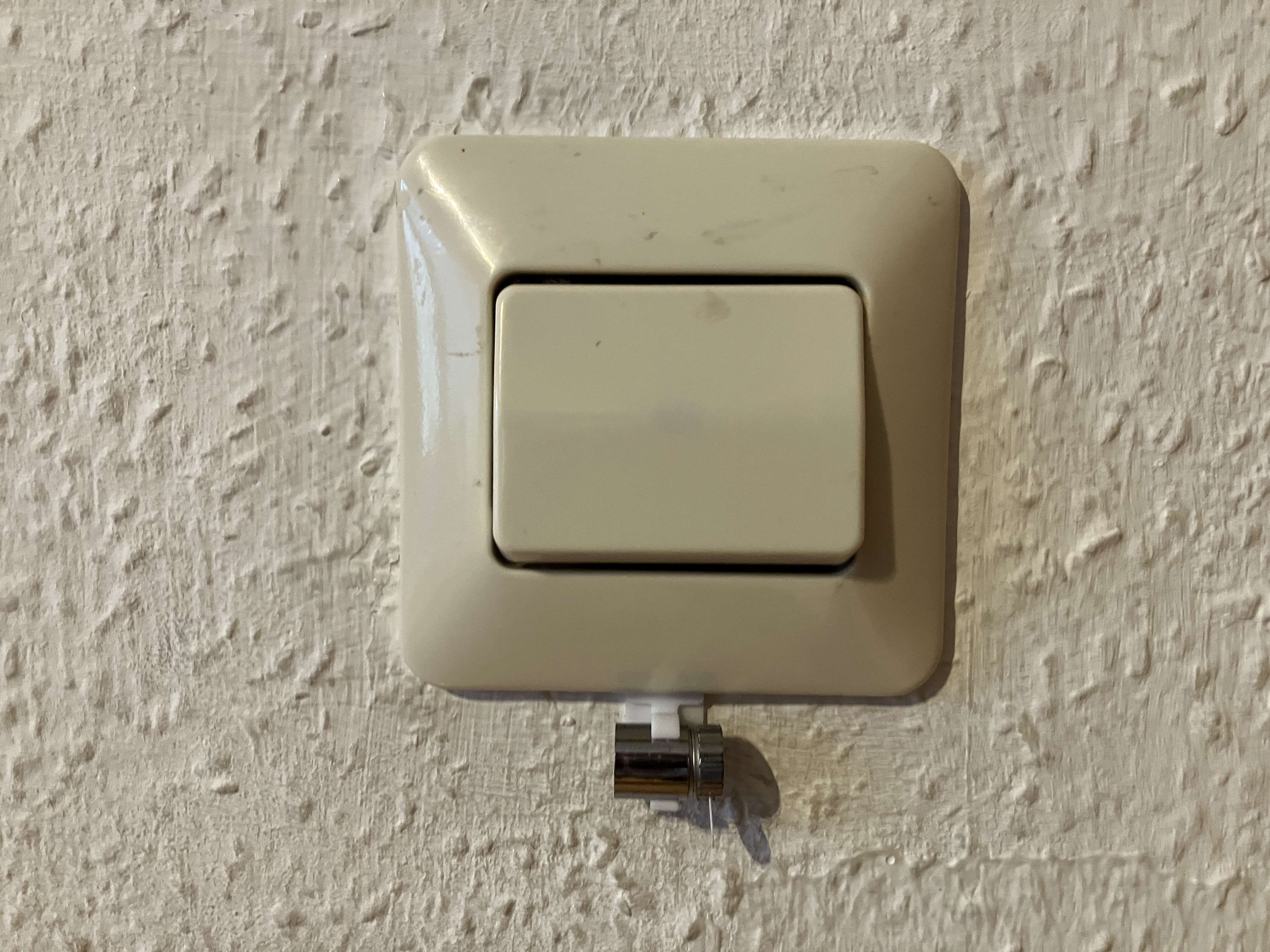 Clip for tiny emergency light - prepare for blackout