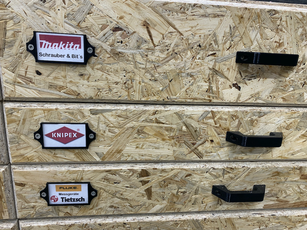 Labeling for Screwing & for Glue, Beschriftung zum Schrauben & Kleben