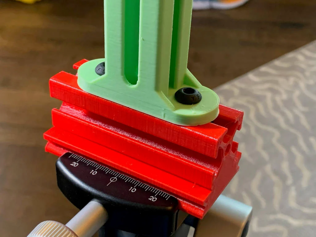 Arca-Swiss Style to 8020 Series 10 style extrusion