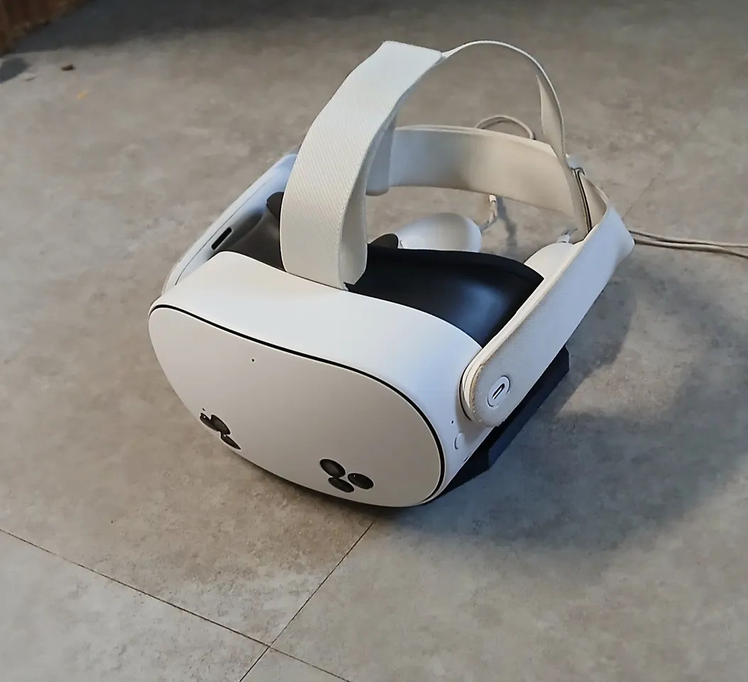 Portable Meta Quest 3s Stand