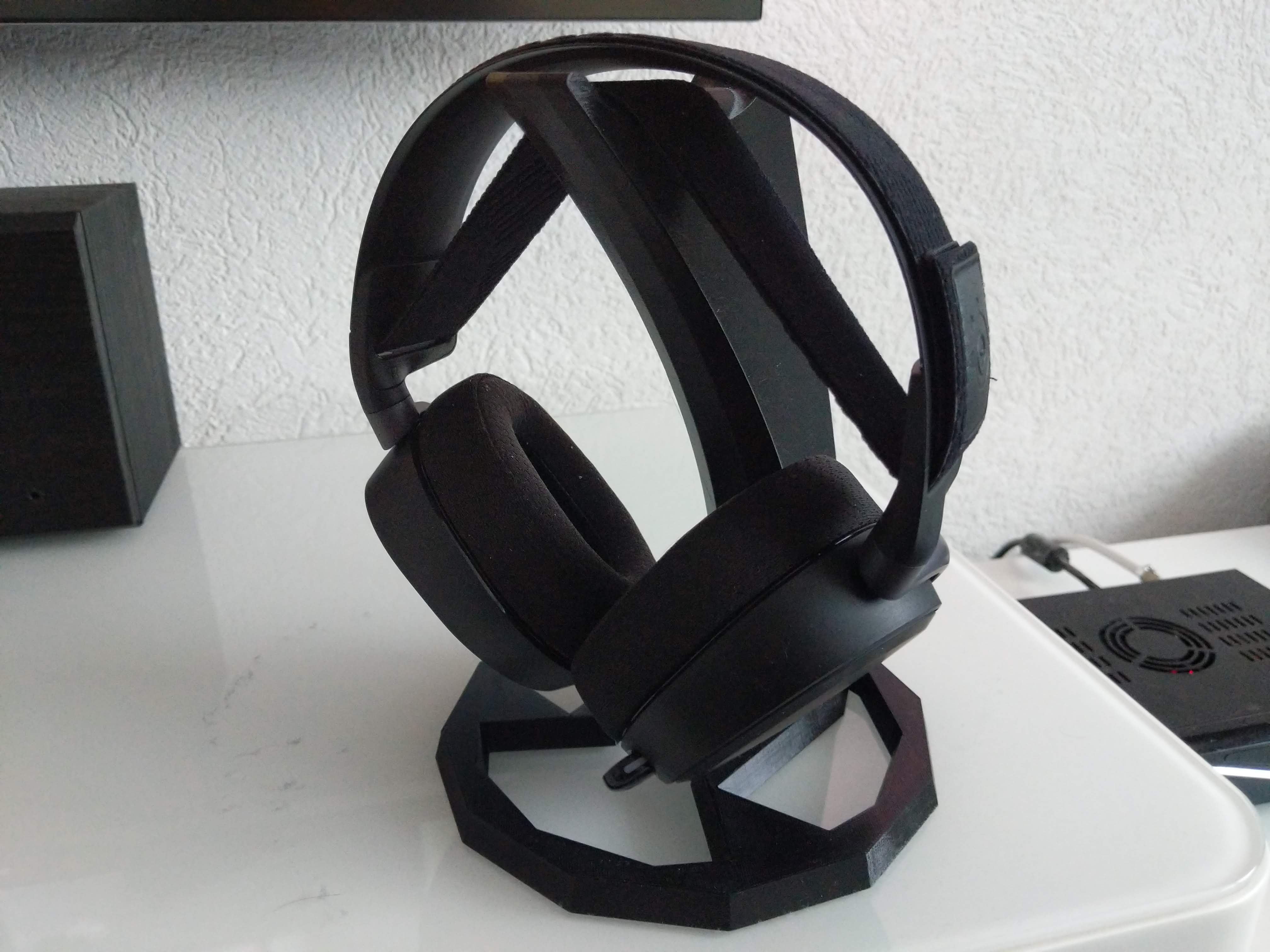 Headset Stand Tech