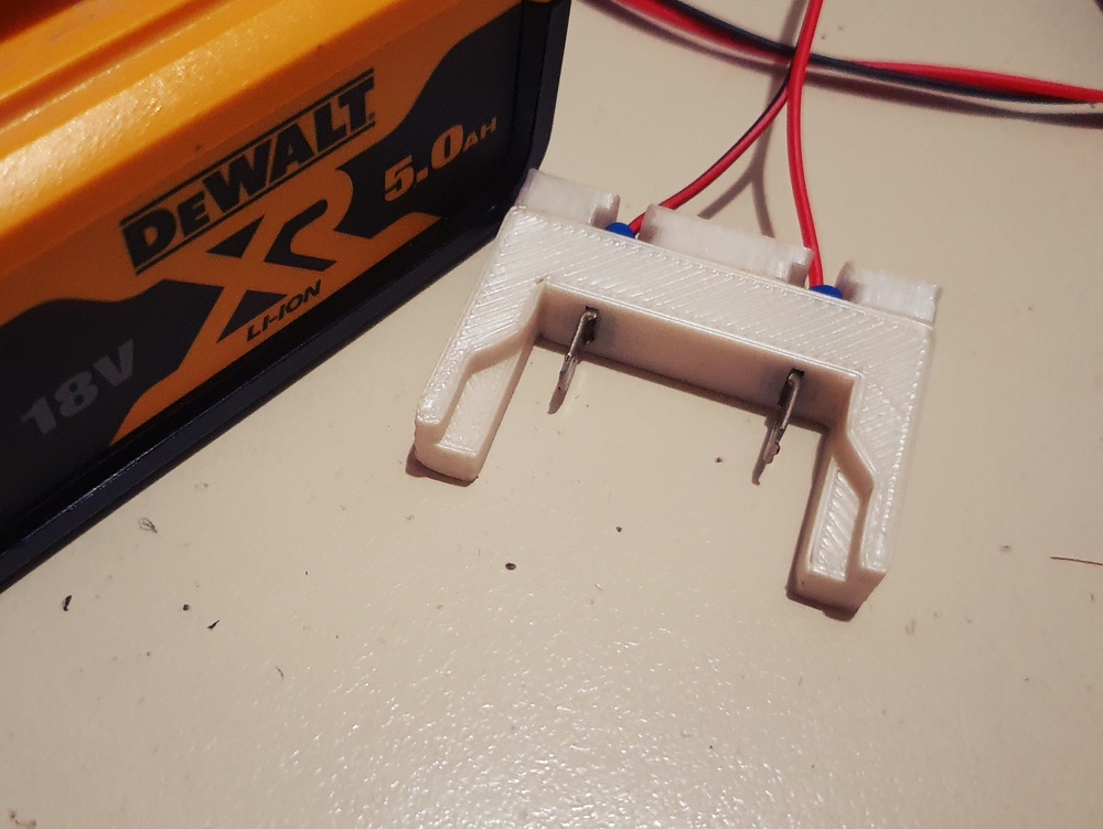 Dewalt 18V battery Adapter