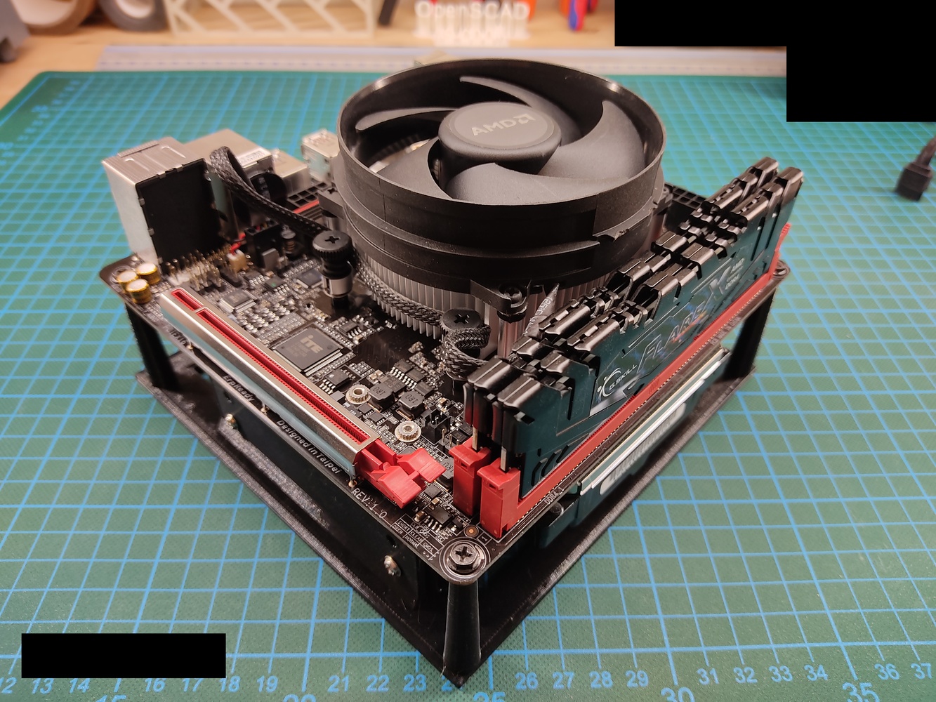 Mini-ITX and Drive Bay Holder / Stand