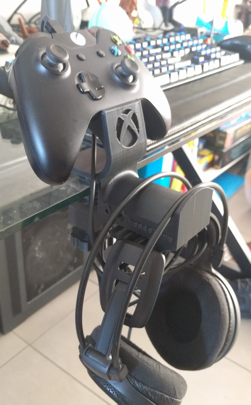 Monster Mouth Controller Stand