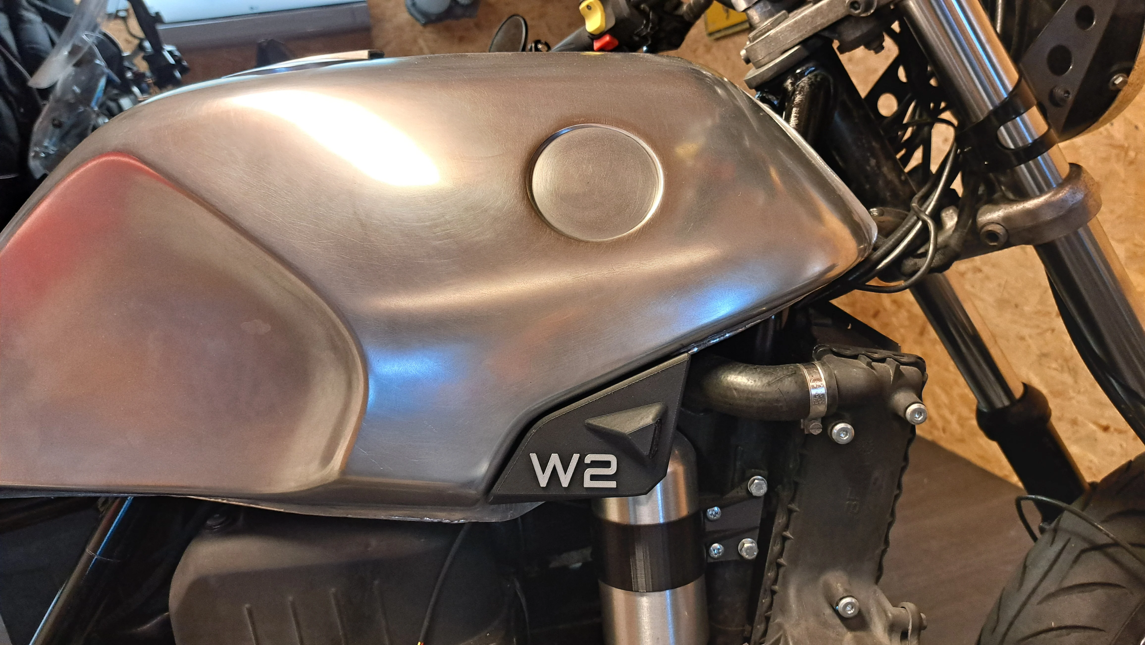 BMW K100 blinker relocation
