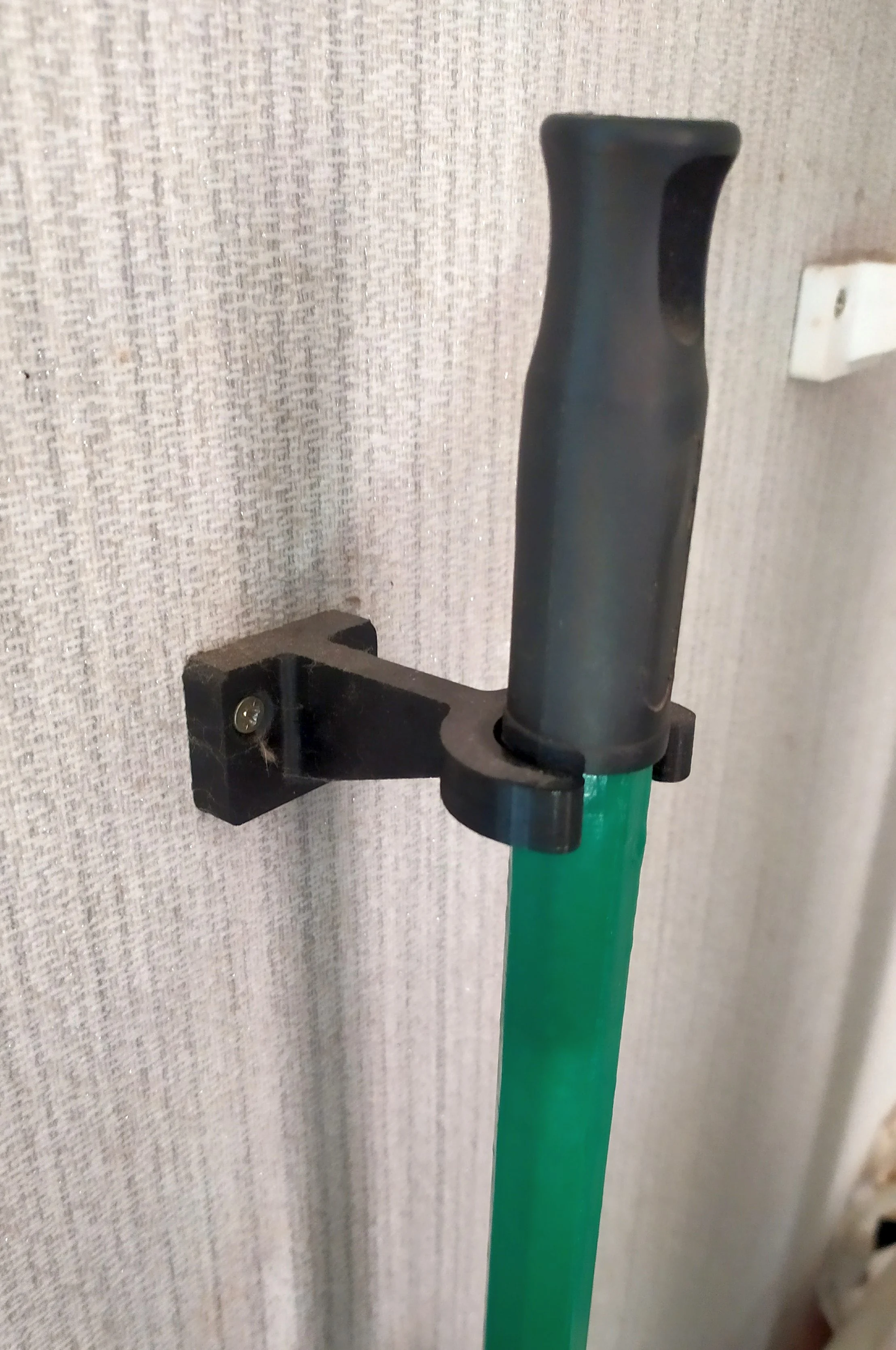 Mop holder