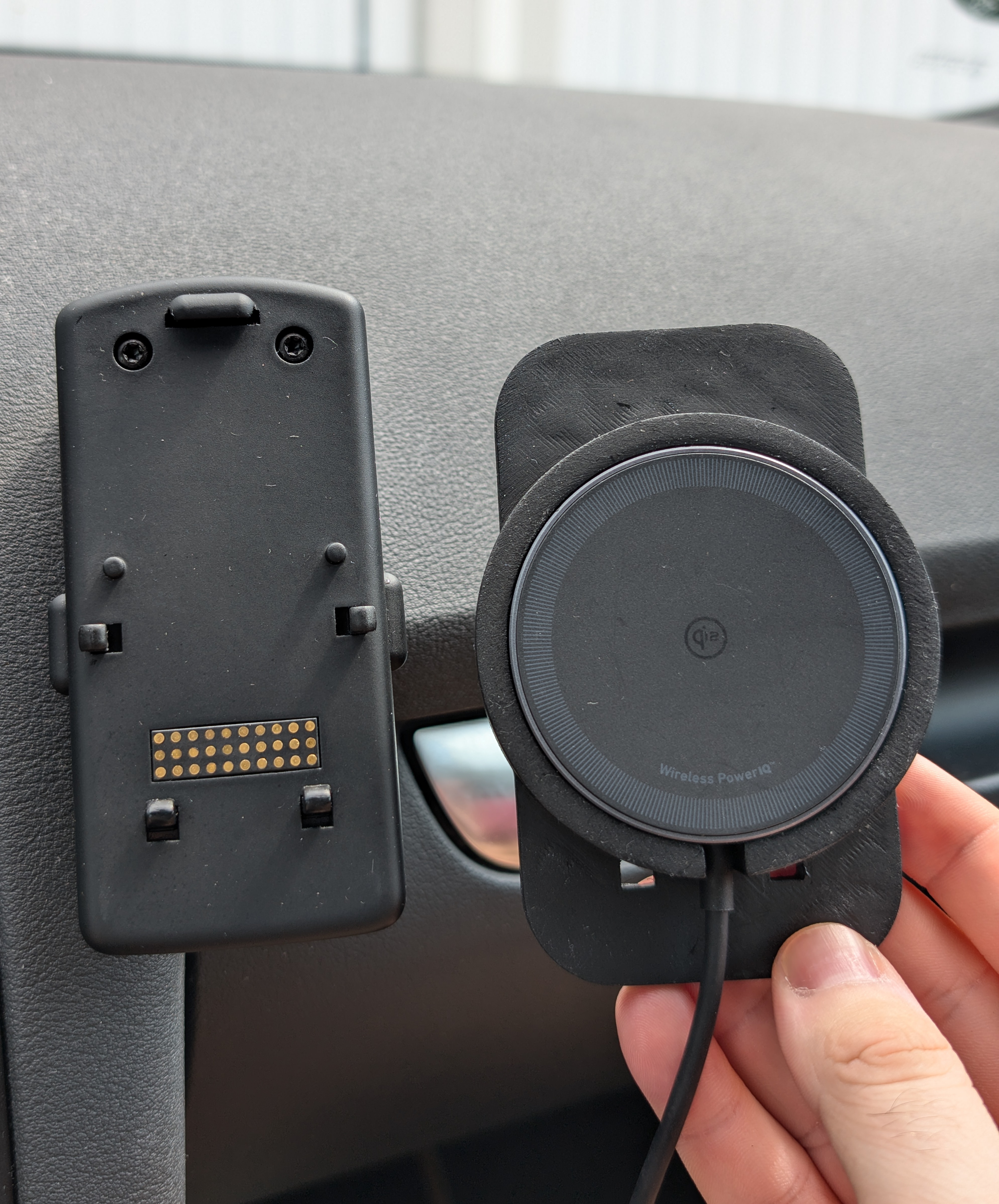 Audi/Skoda/VW FSE Anker Mag Go Smartphone holder