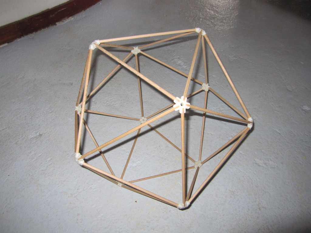 Vertice connectors for platonic solids